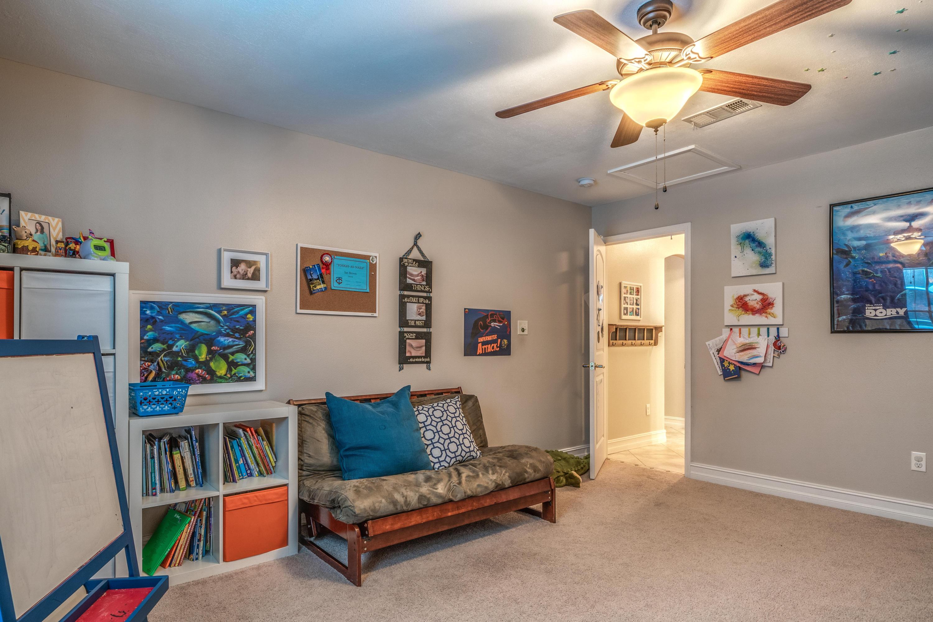 BISCAYNE POINTE - Residential