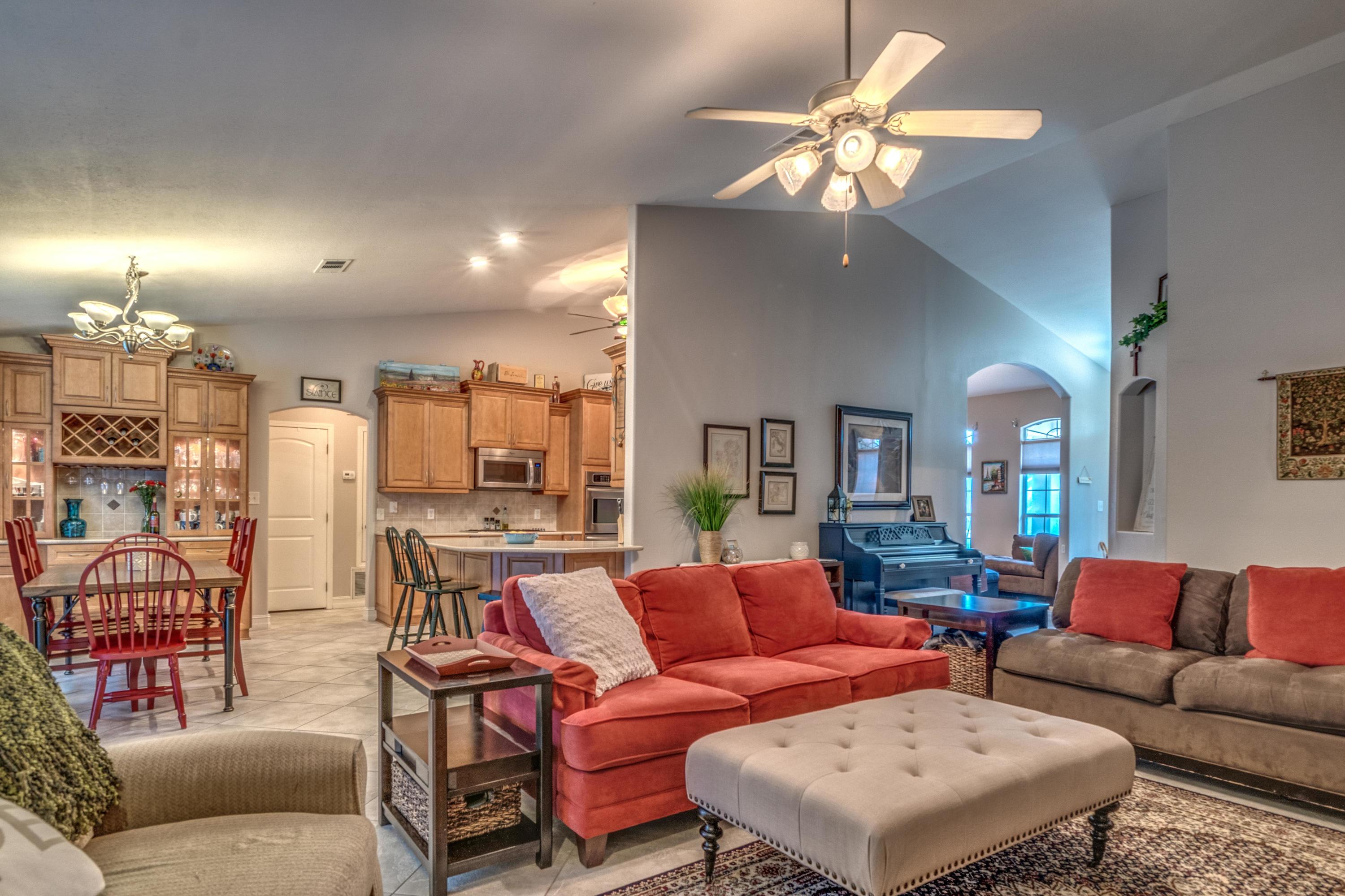 BISCAYNE POINTE - Residential