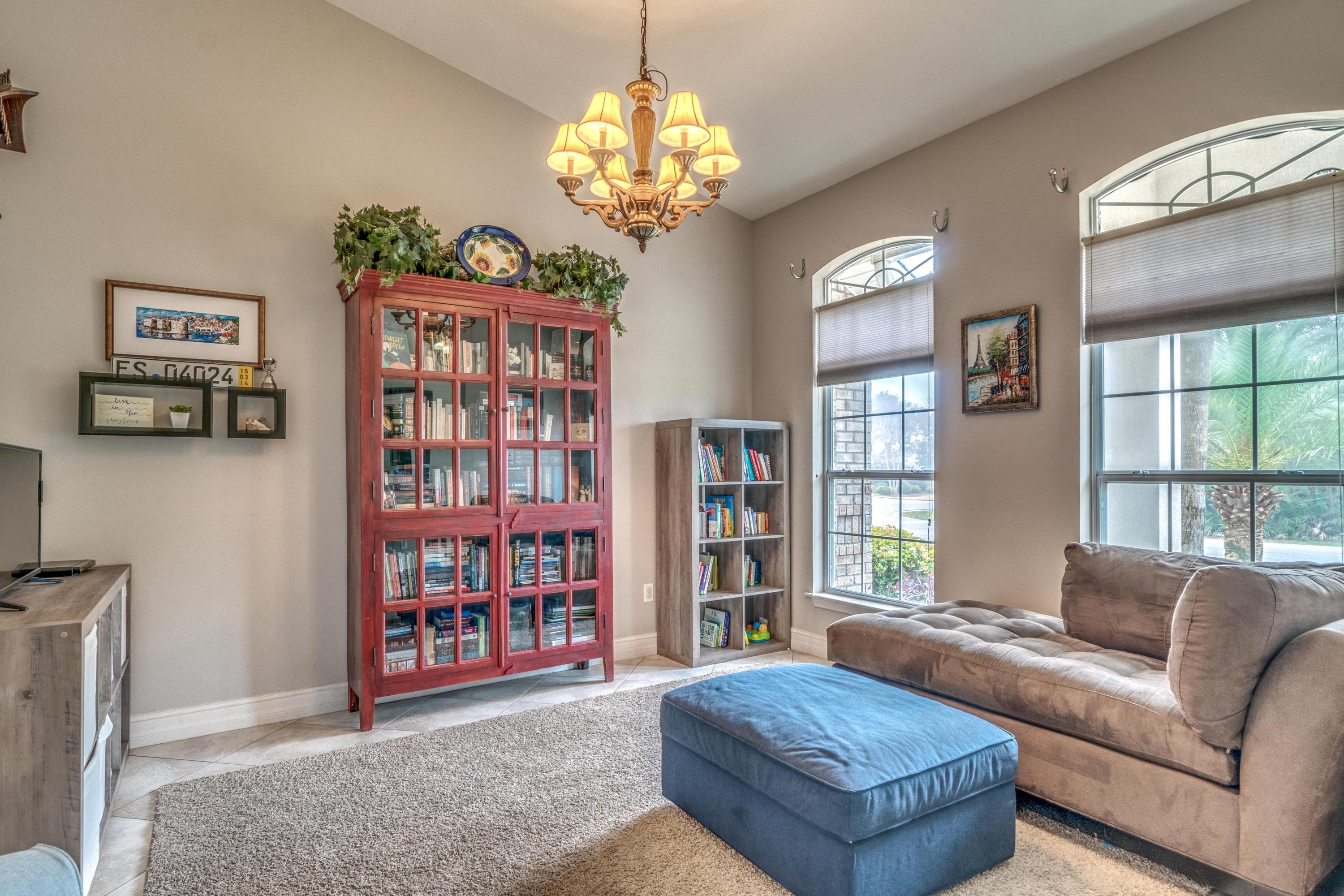 BISCAYNE POINTE - Residential