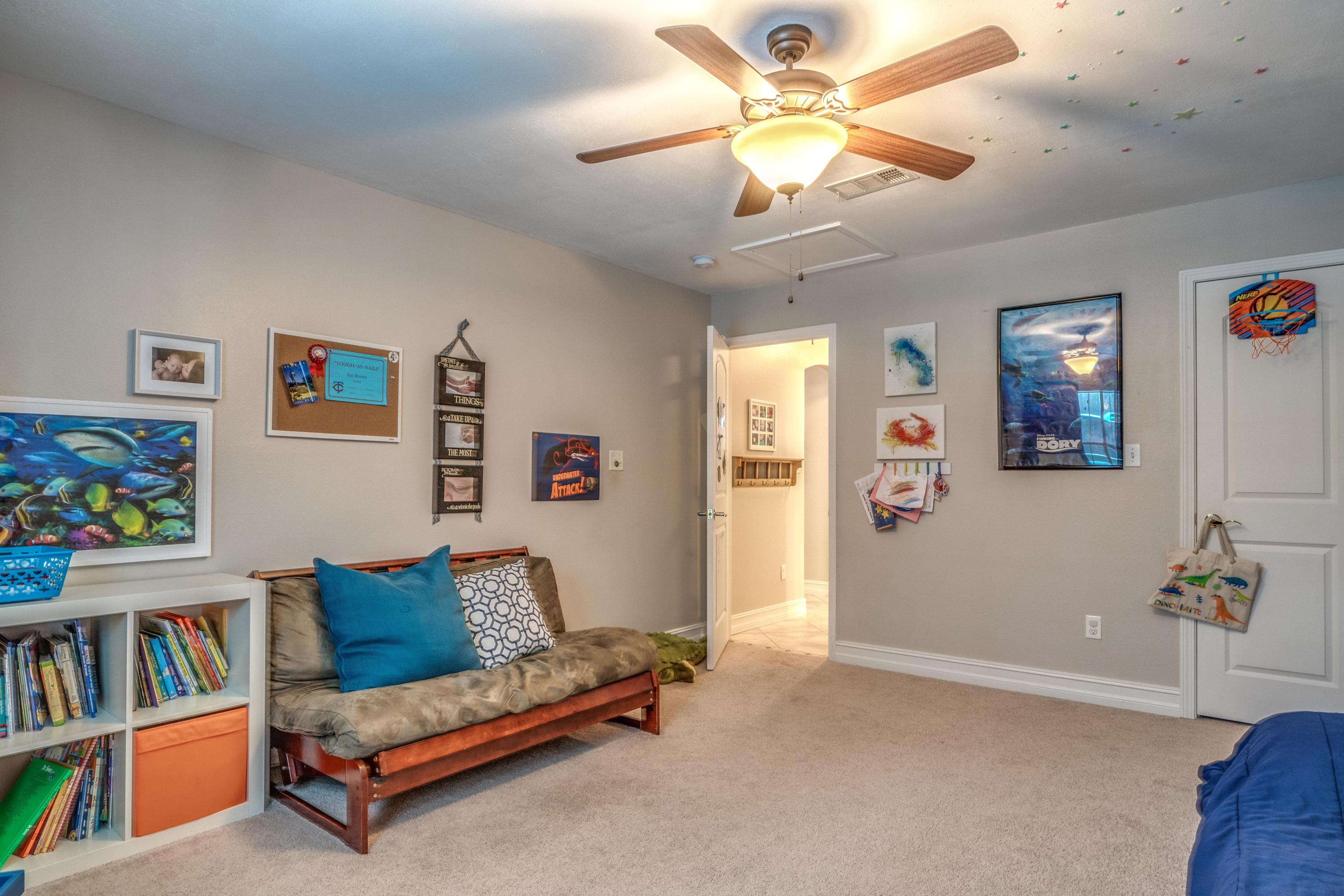 BISCAYNE POINTE - Residential