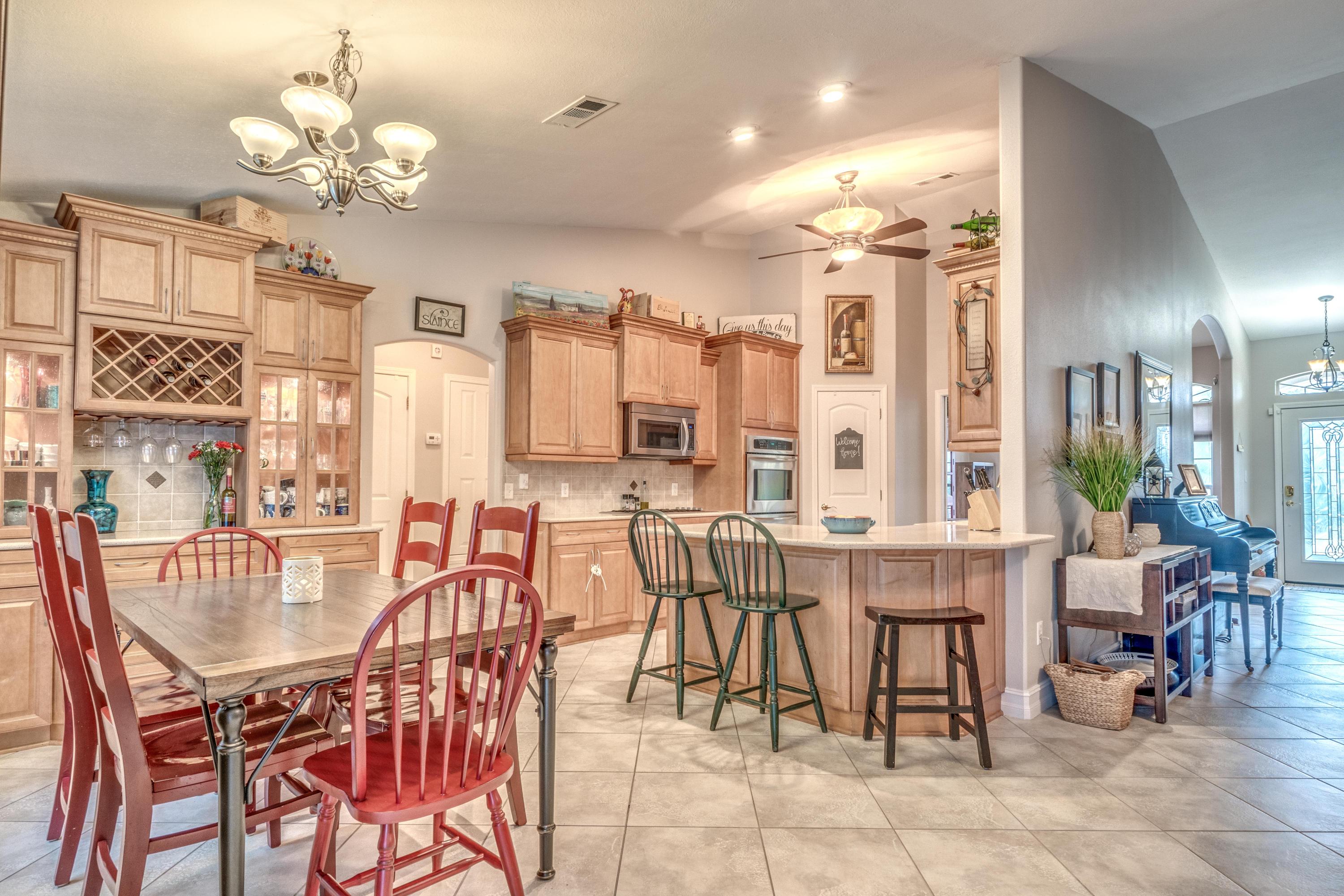 BISCAYNE POINTE - Residential