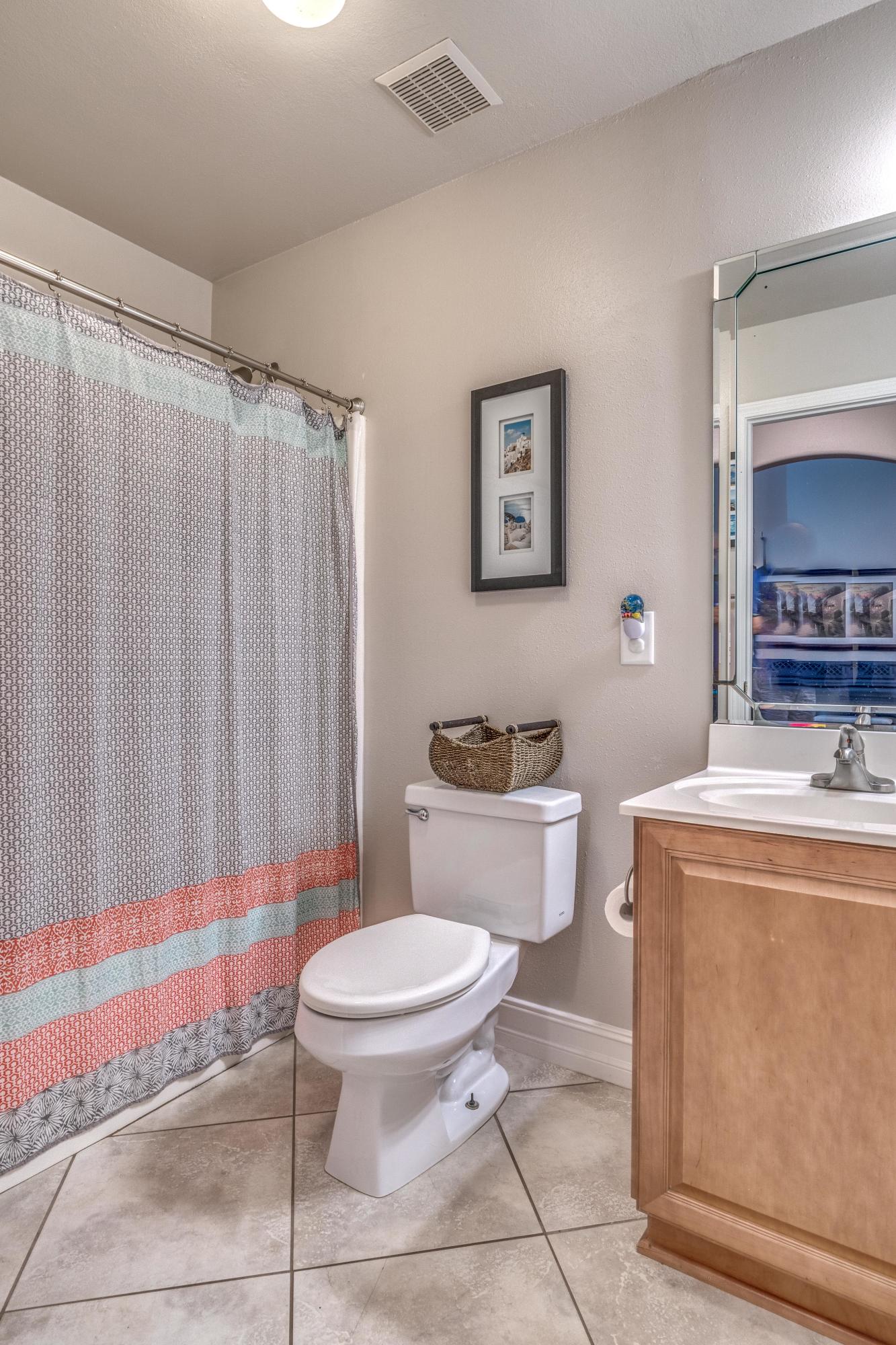 BISCAYNE POINTE - Residential