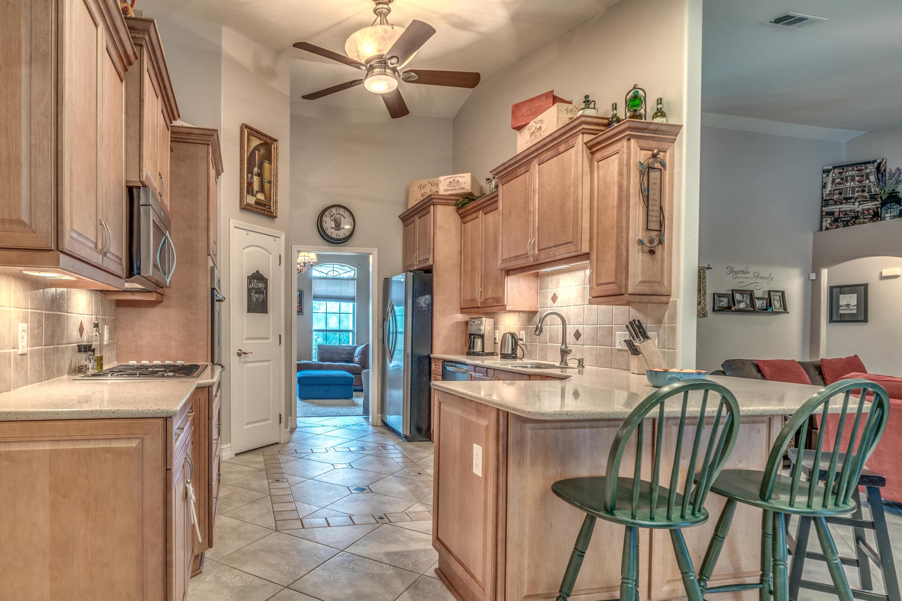 BISCAYNE POINTE - Residential