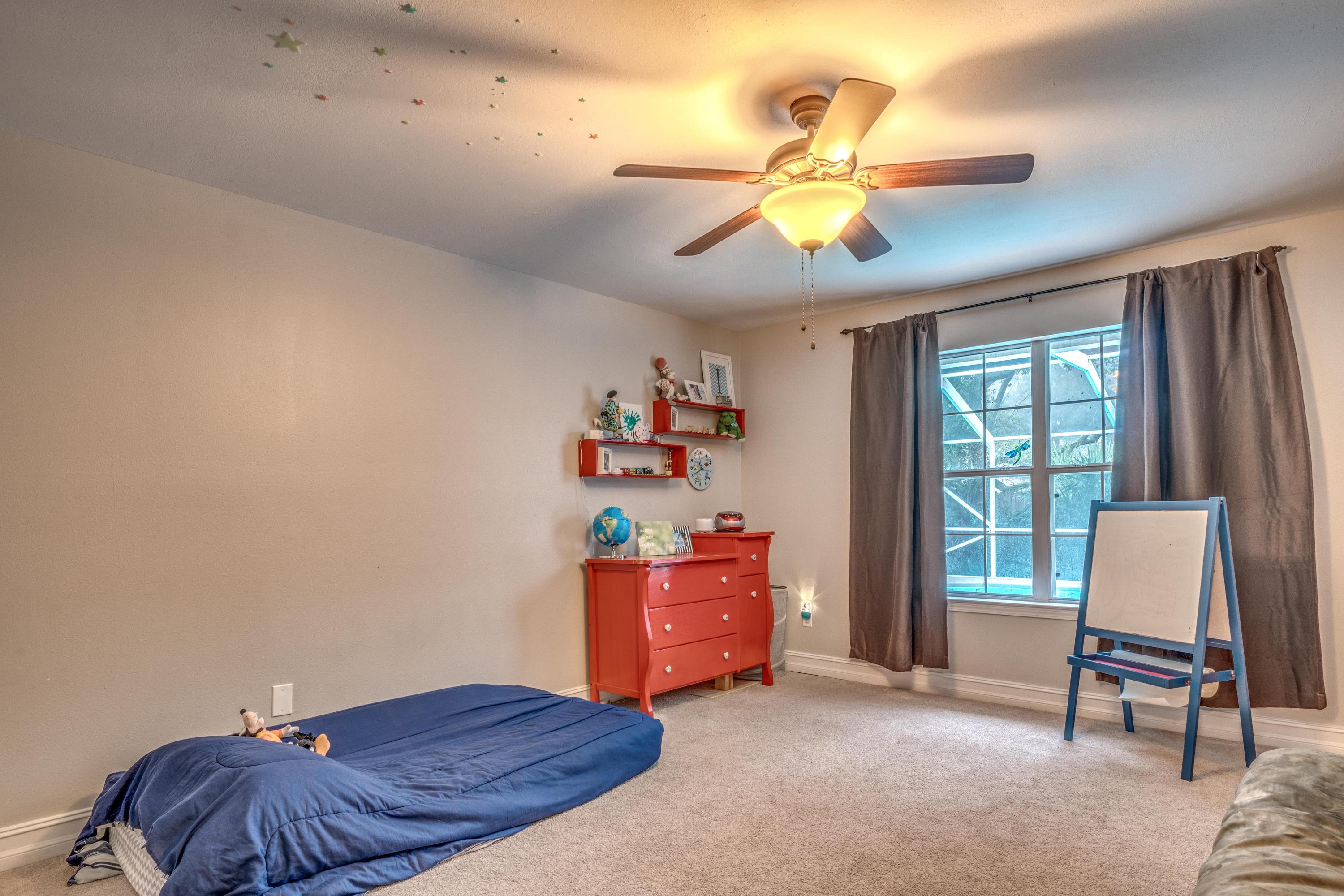 BISCAYNE POINTE - Residential