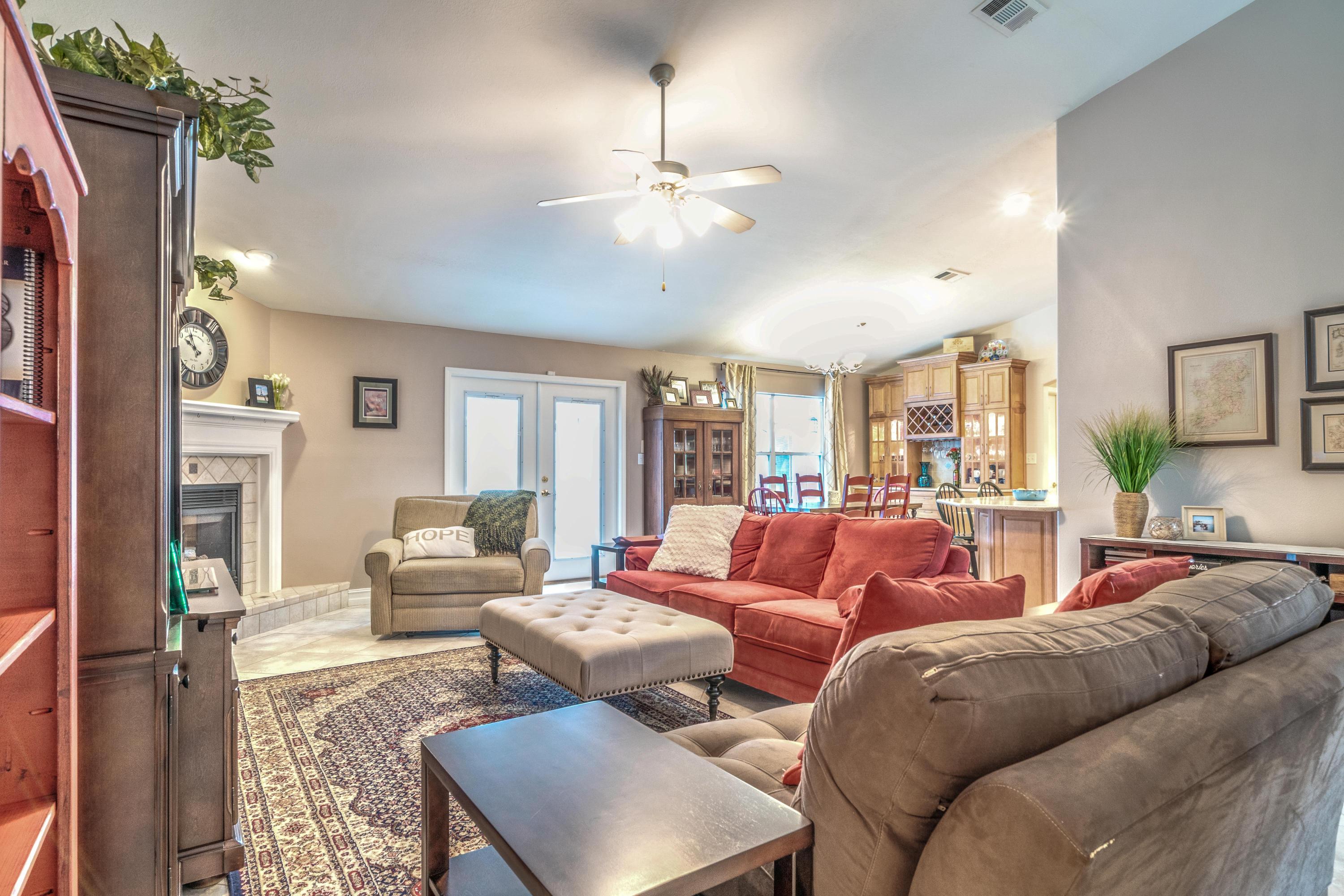 BISCAYNE POINTE - Residential