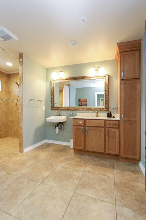 BAY BRIDGE LANDING - Residential