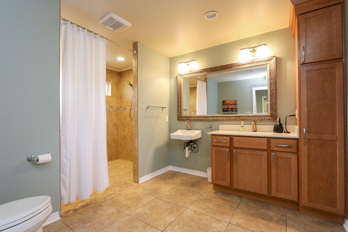 BAY BRIDGE LANDING - Residential