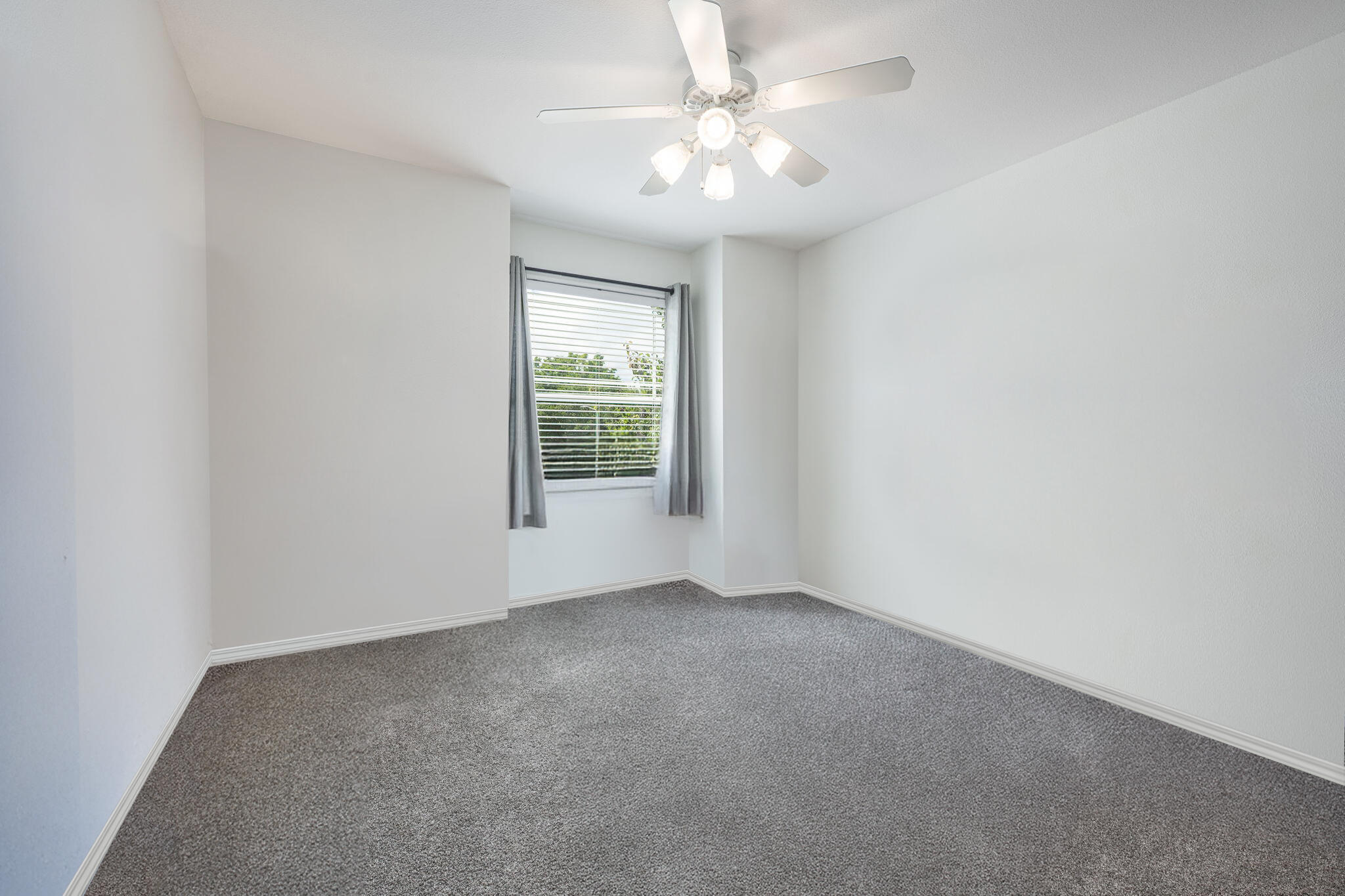Creekside Oaks - Residential