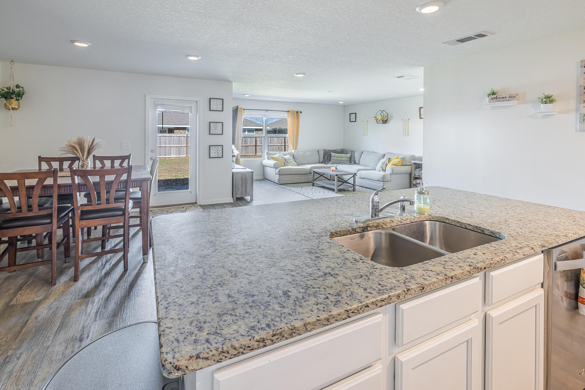 Redstone Commons - Residential