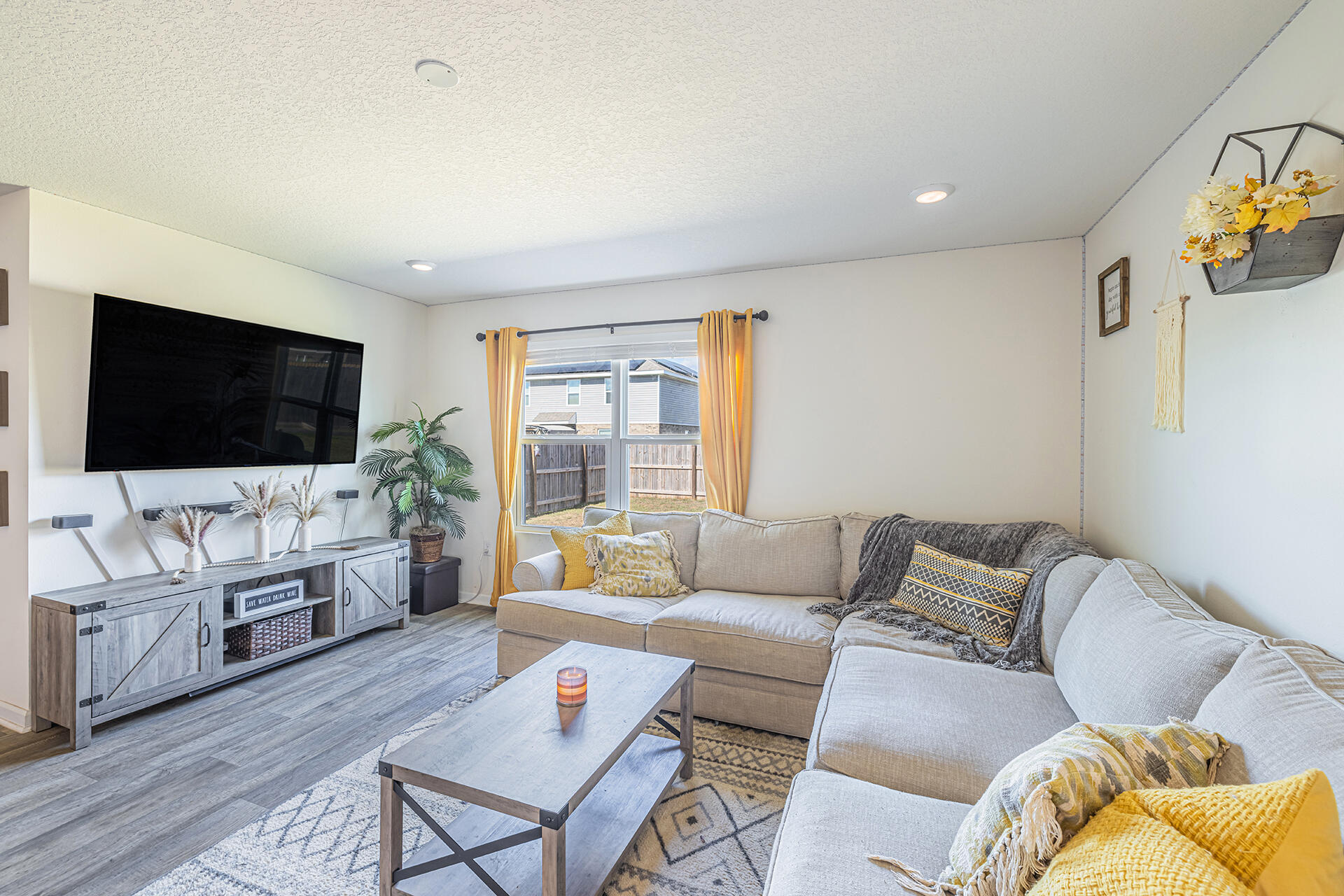 Redstone Commons - Residential