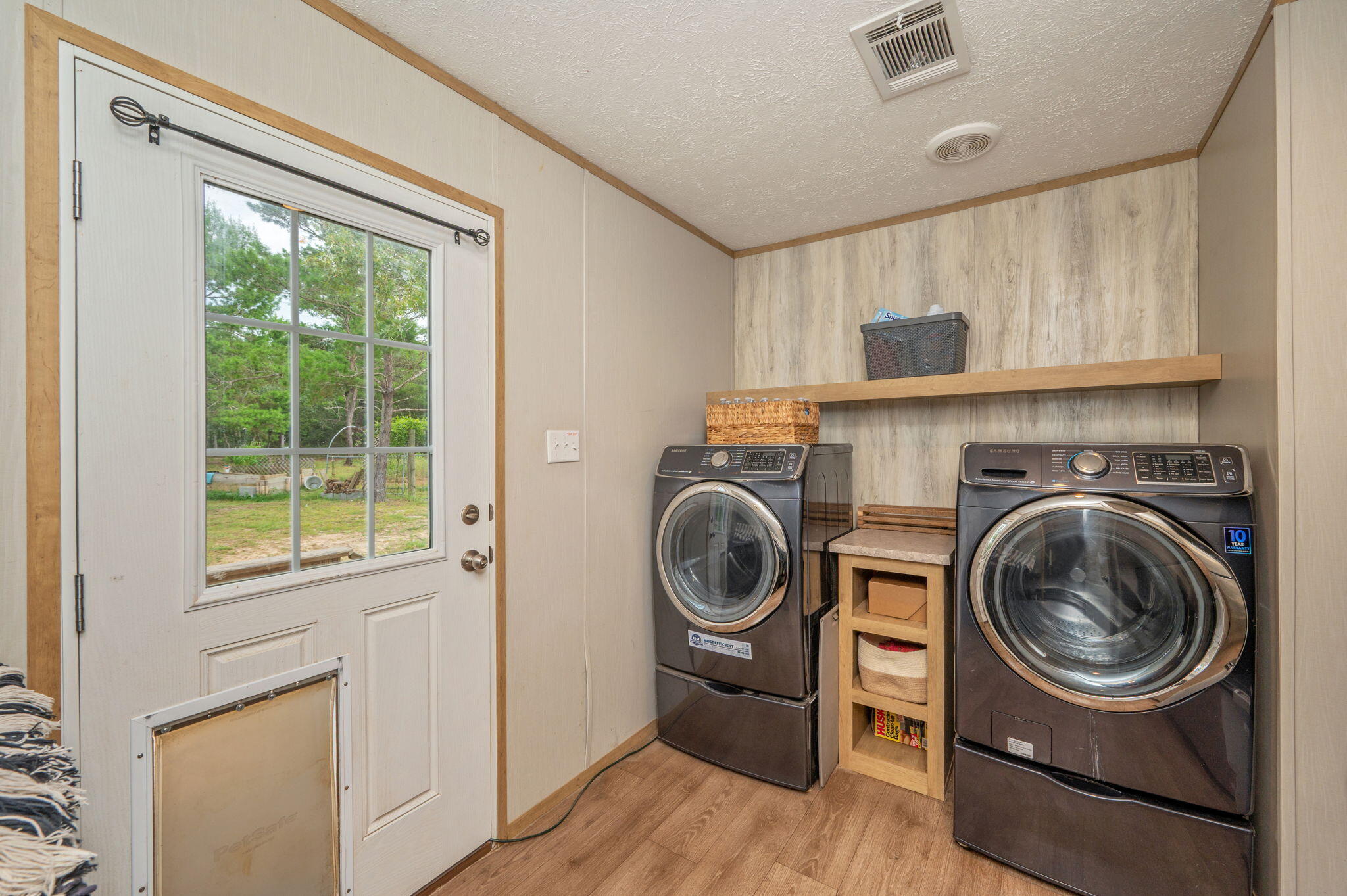 OAKWOOD HILLS UNIT V - Residential