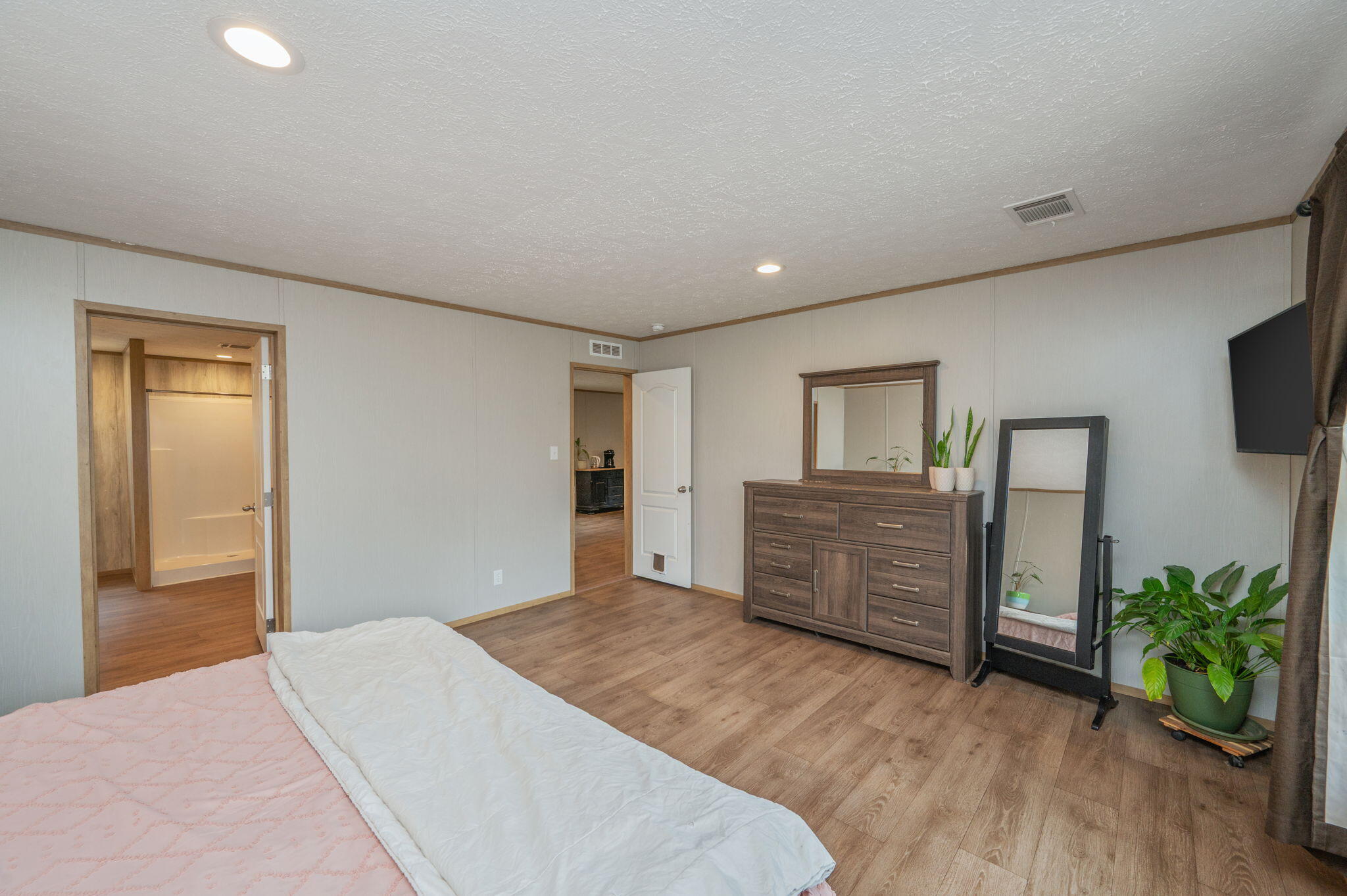 OAKWOOD HILLS UNIT V - Residential