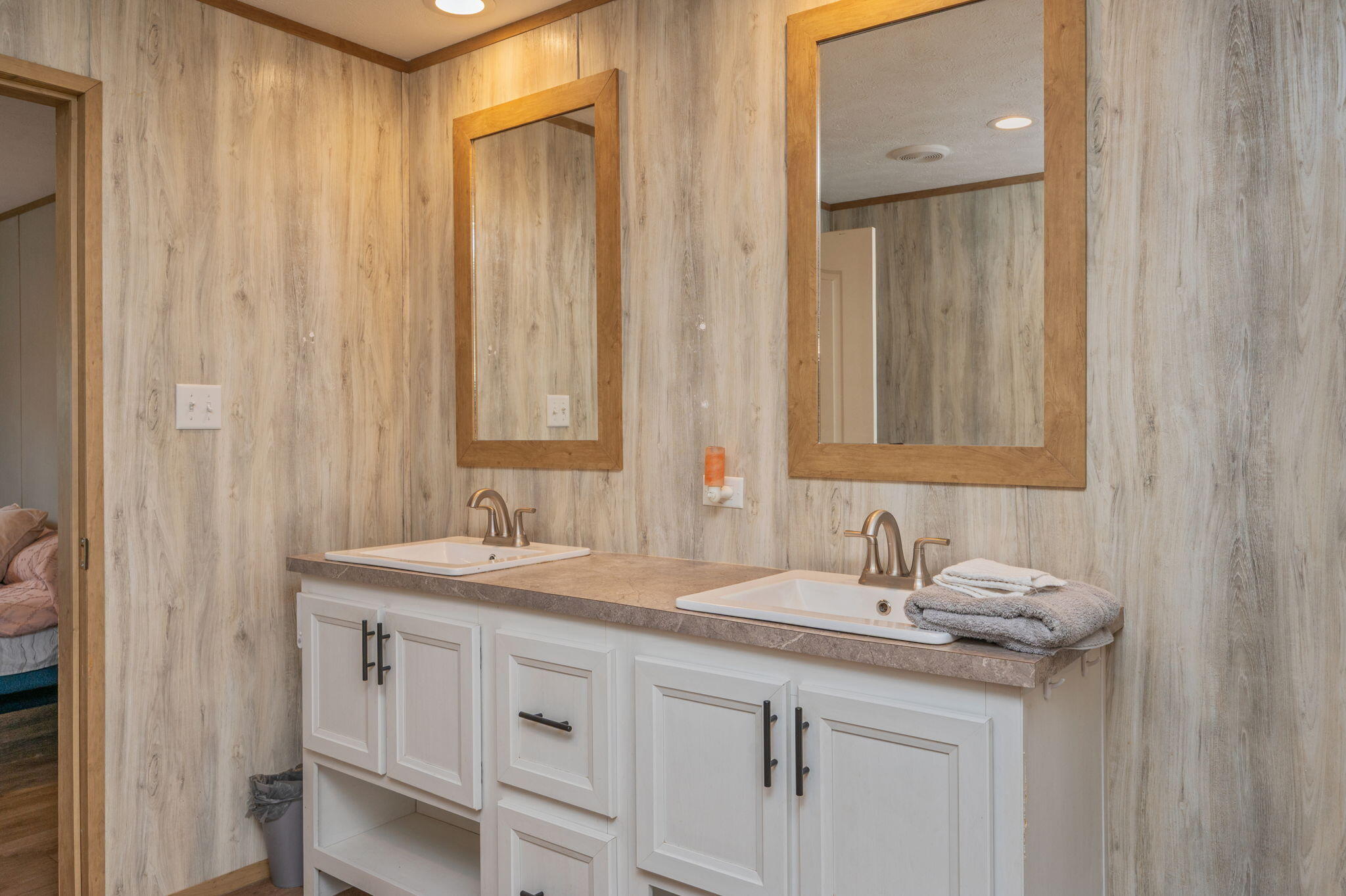 OAKWOOD HILLS UNIT V - Residential