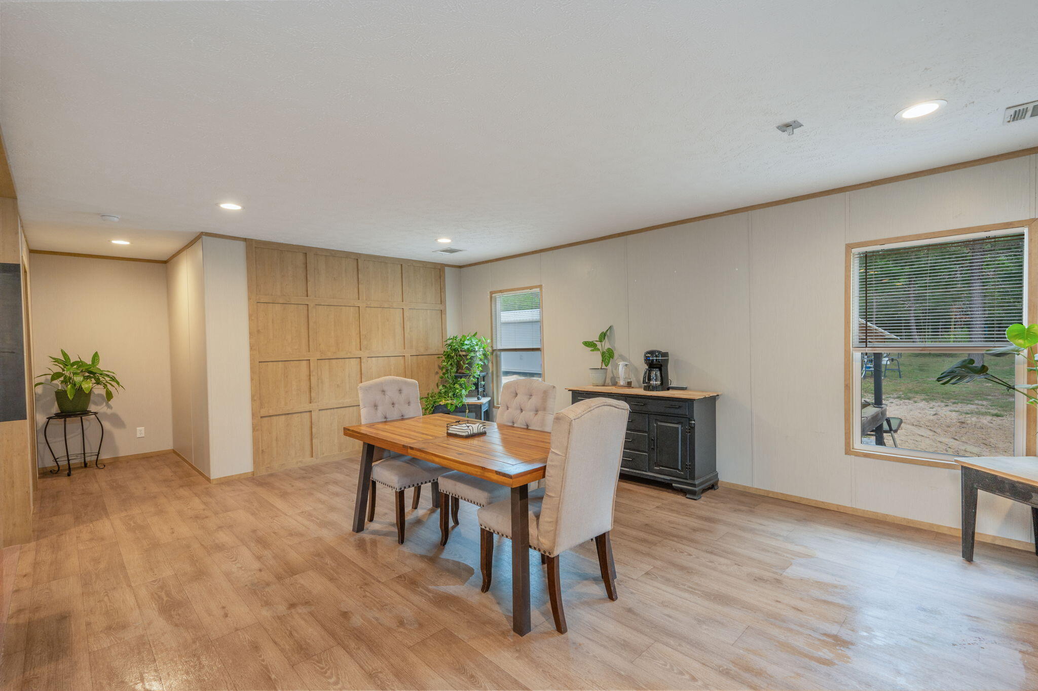 OAKWOOD HILLS UNIT V - Residential