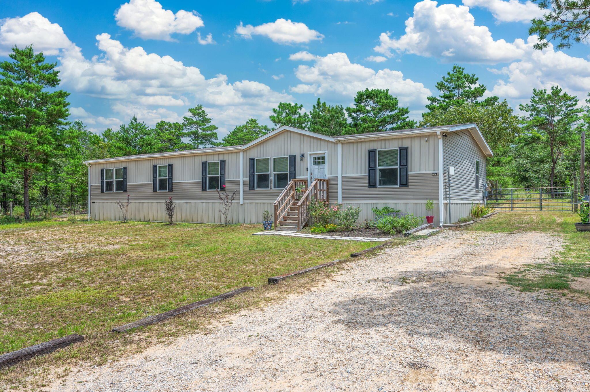 OAKWOOD HILLS UNIT V - Residential