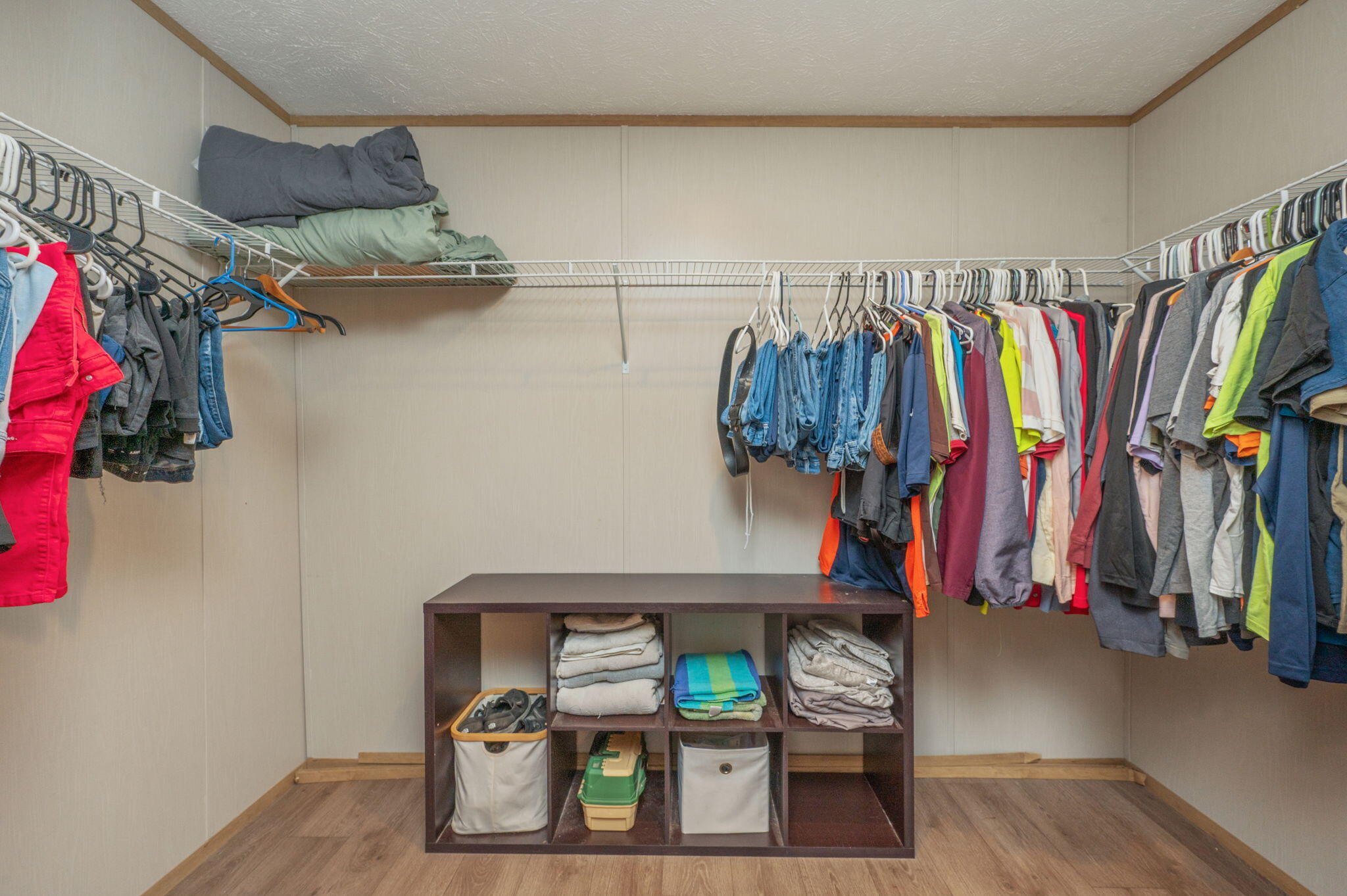 OAKWOOD HILLS UNIT V - Residential