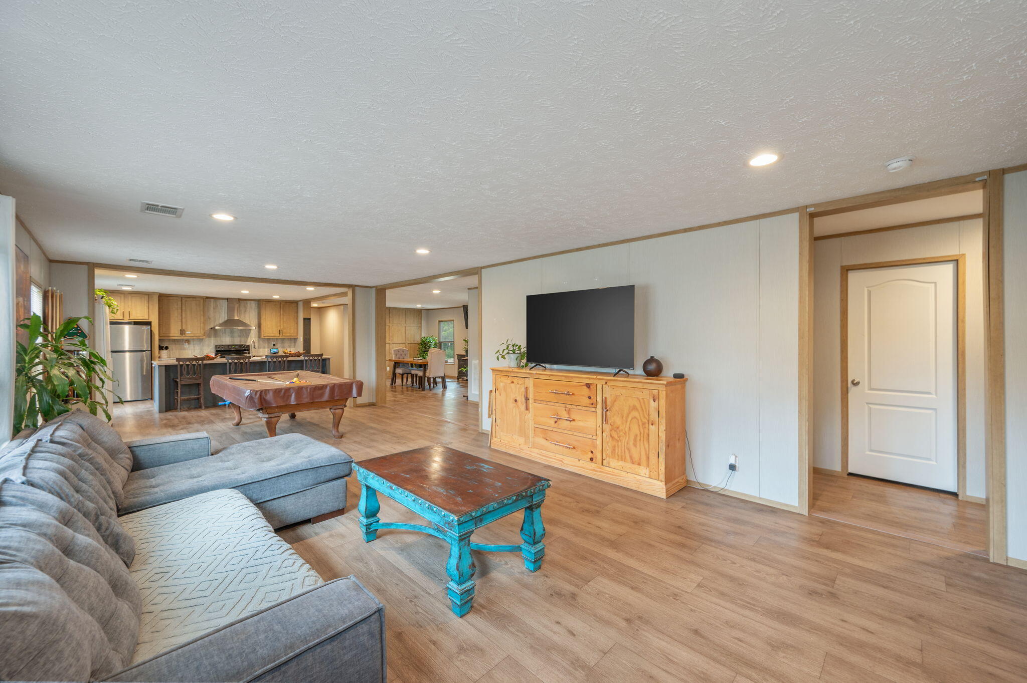 OAKWOOD HILLS UNIT V - Residential