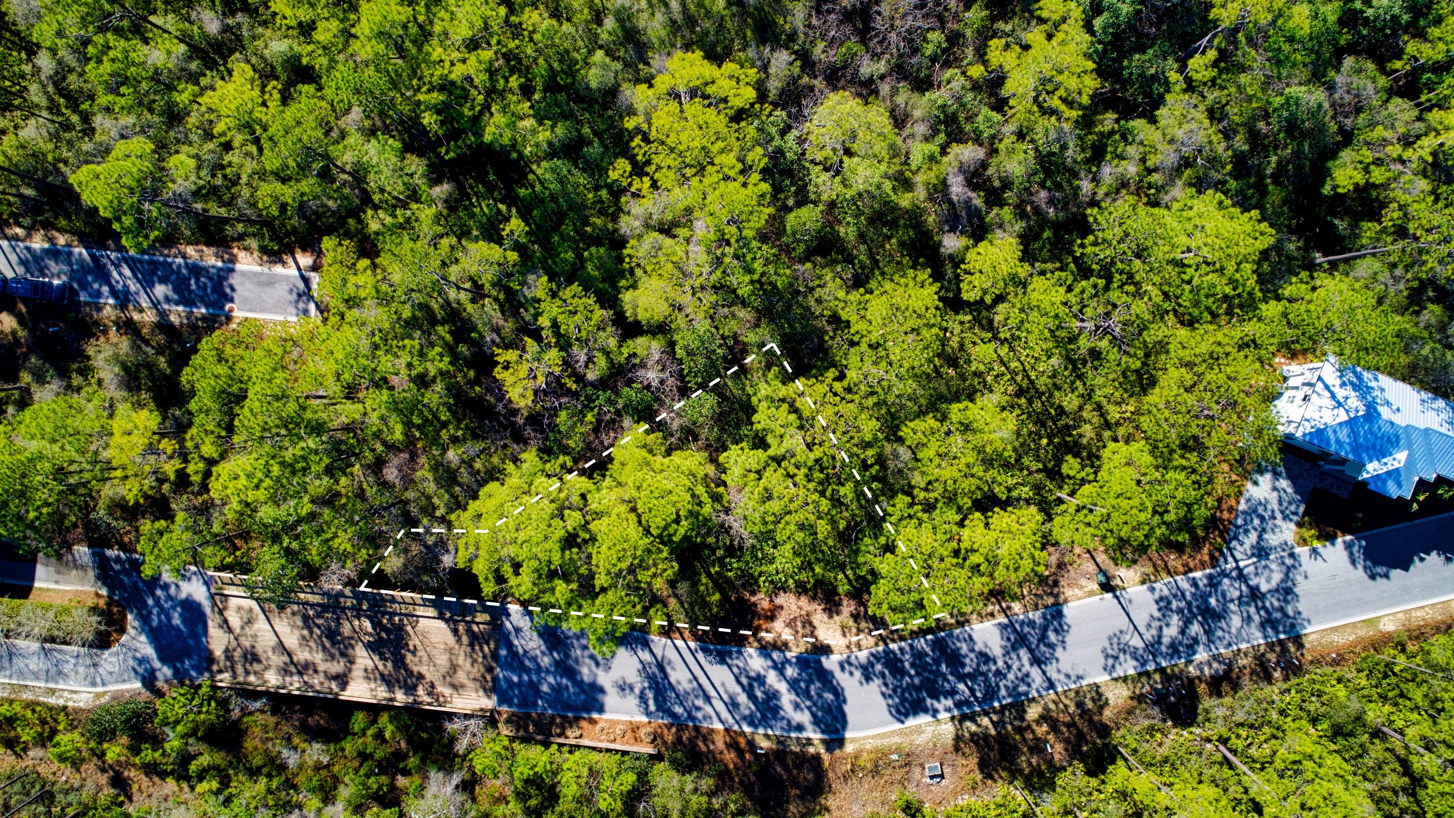 TREETOP VILLAGE - Land