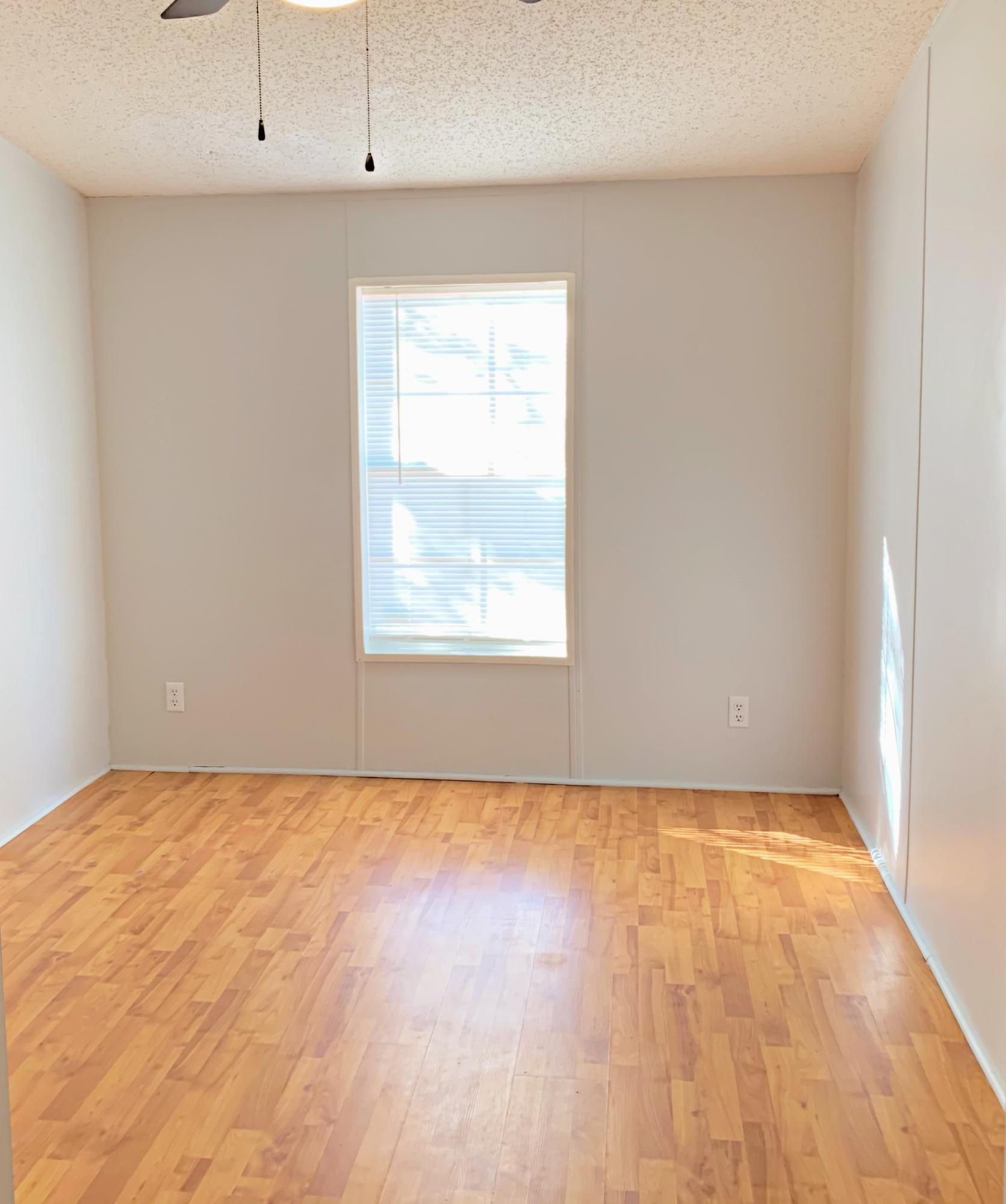 OAKWOOD LAKES ESTATES - Residential