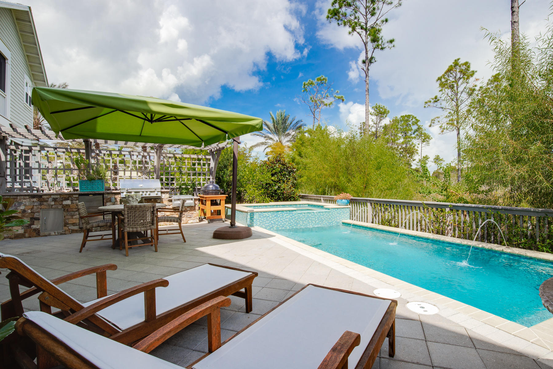 NATUREWALK AT SEAGROVE - Residential