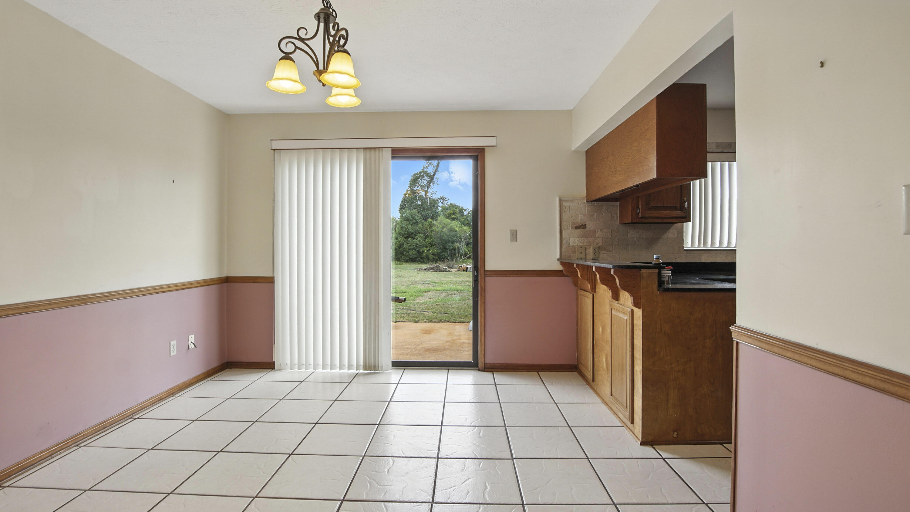 COLLEGE POINT 1ST ADDN - Residential