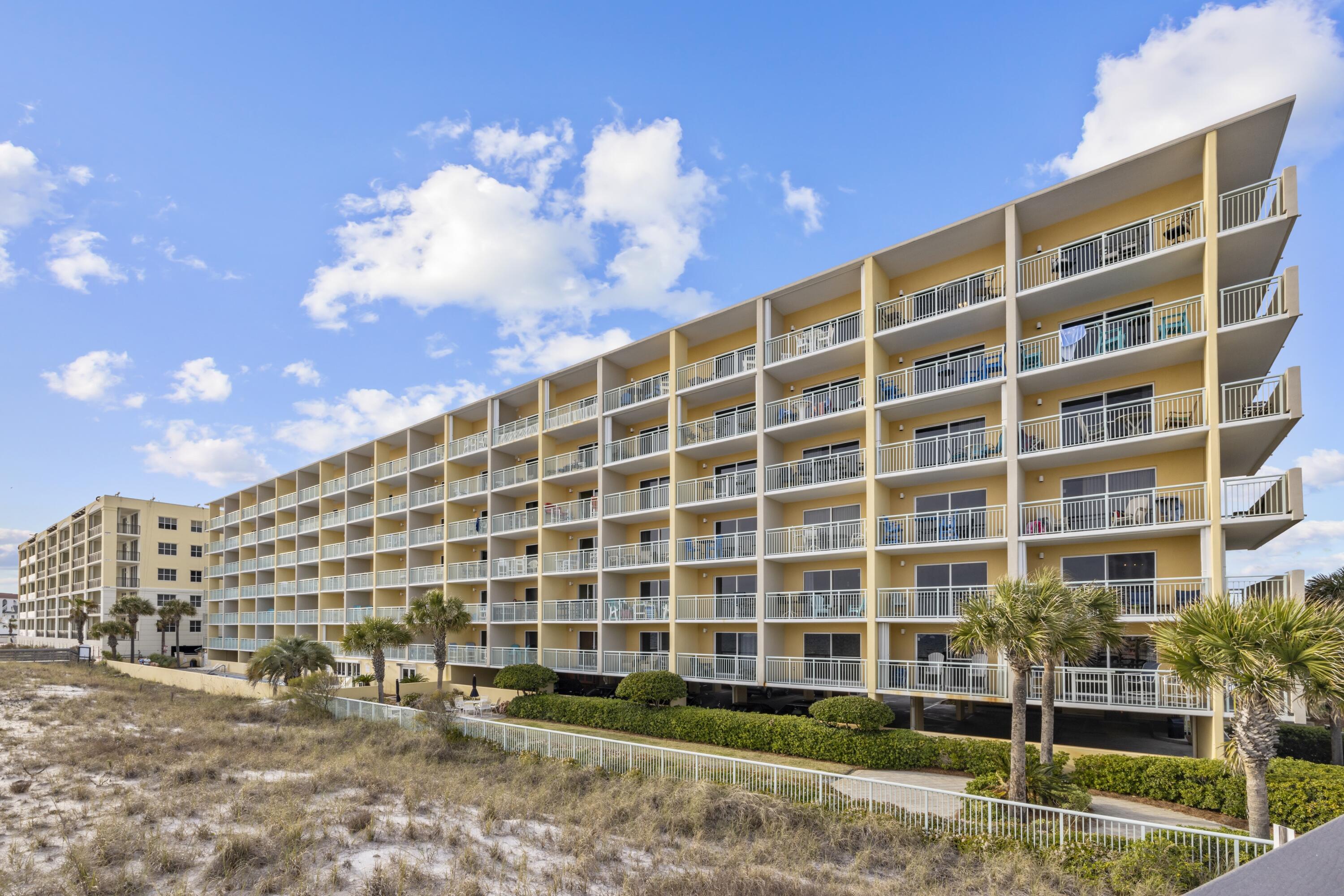 PELICAN ISLE - Residential