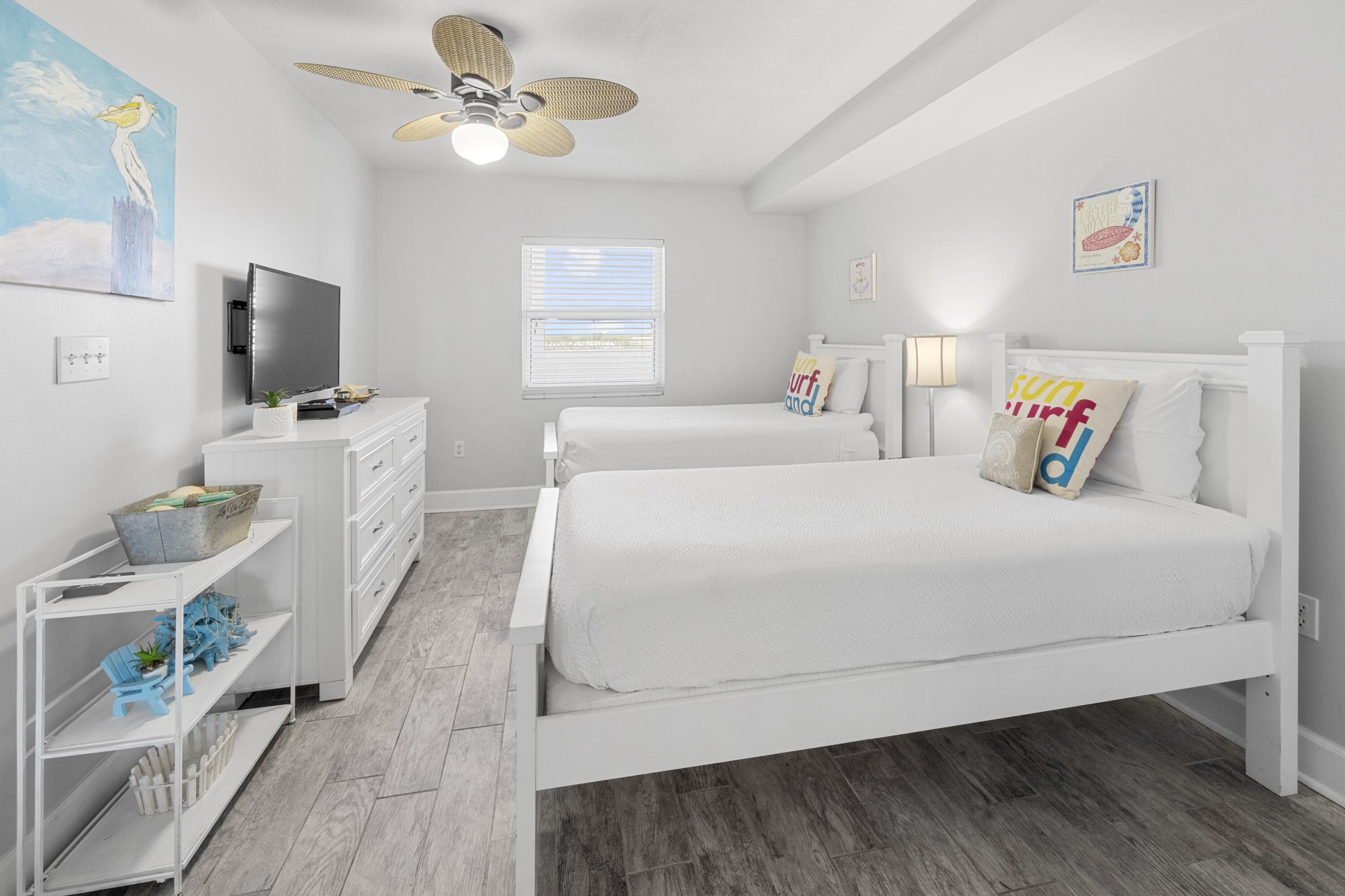 PELICAN ISLE - Residential
