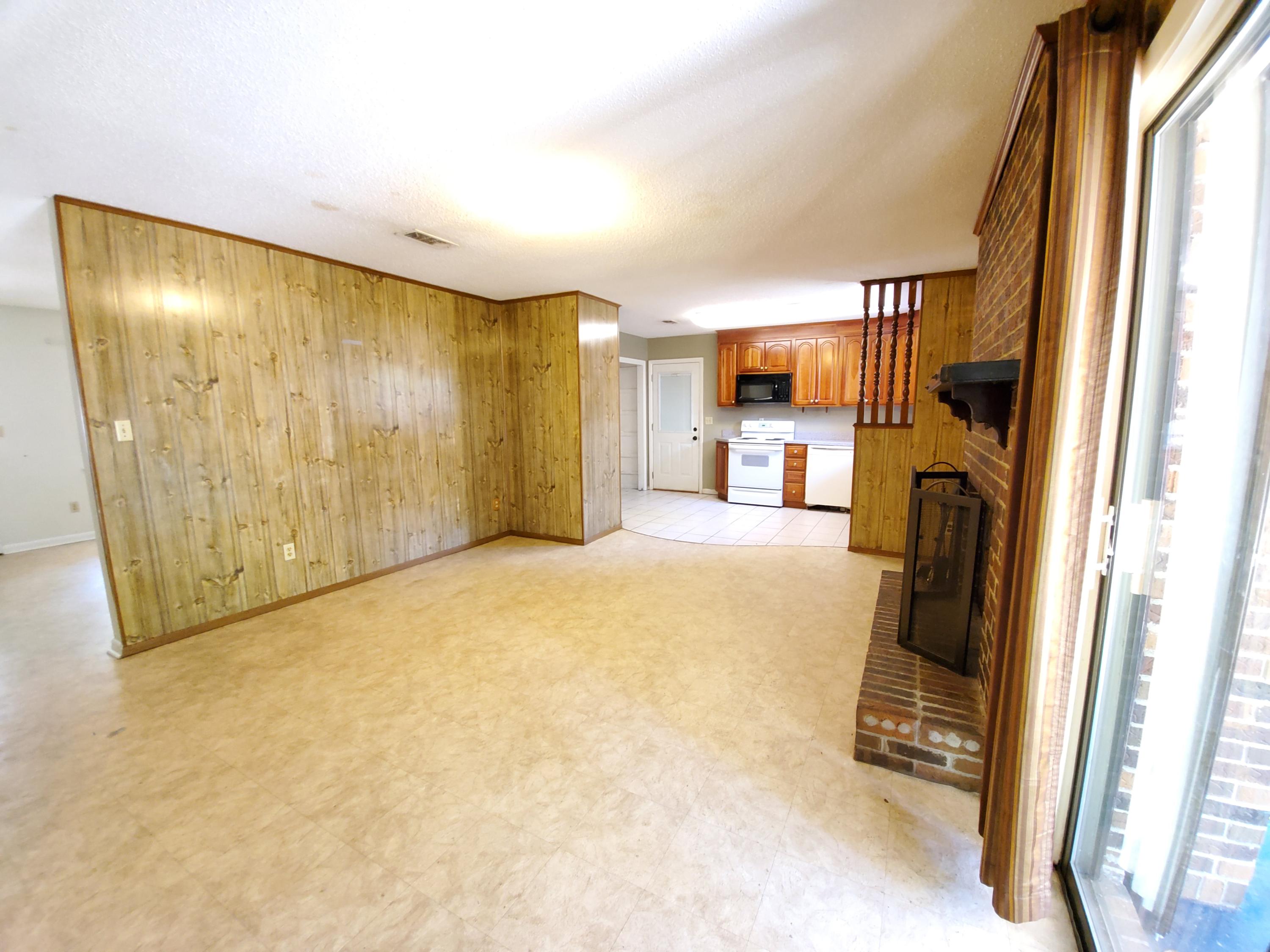 EAST WRIGHT - Residential