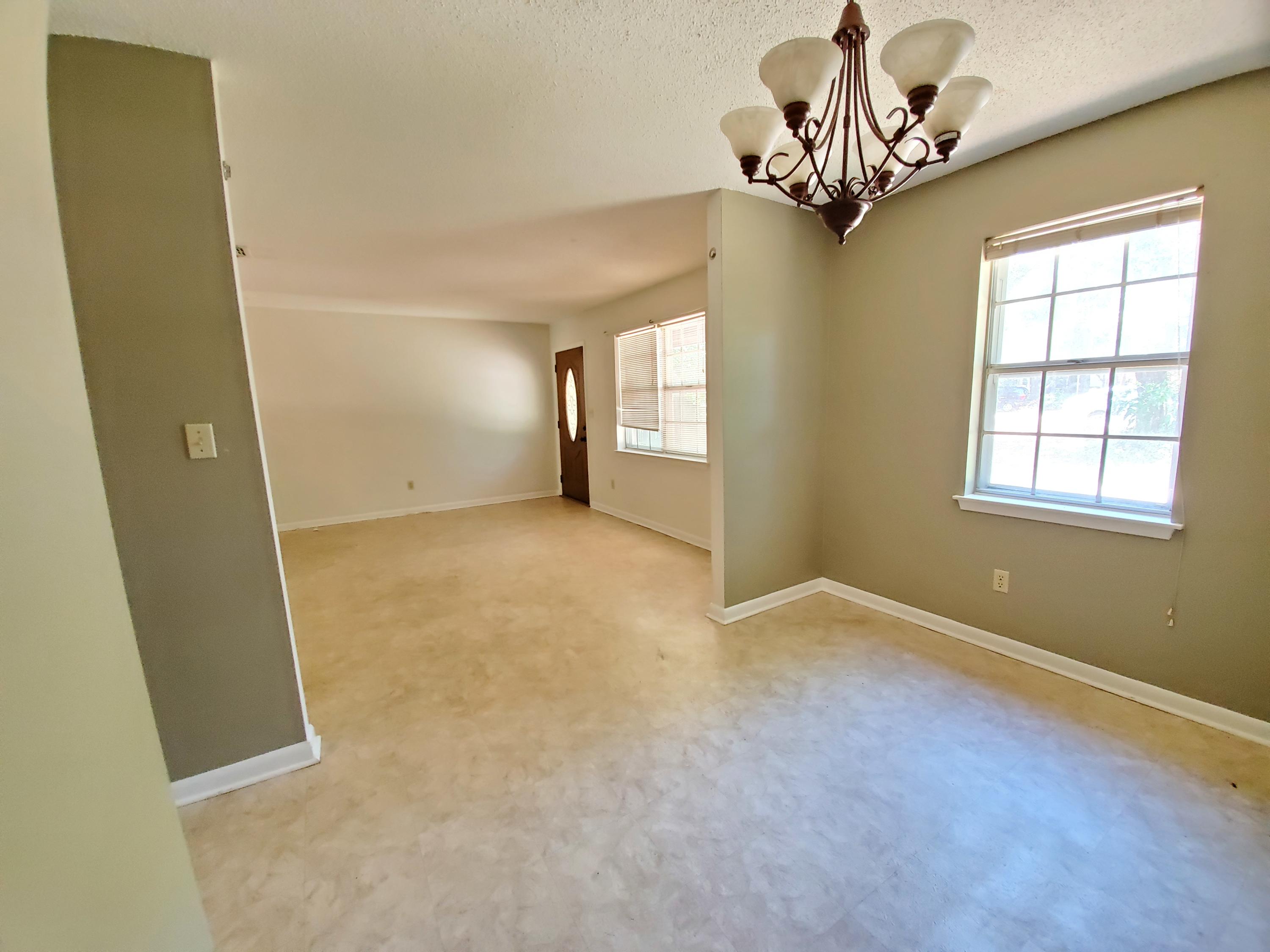 EAST WRIGHT - Residential