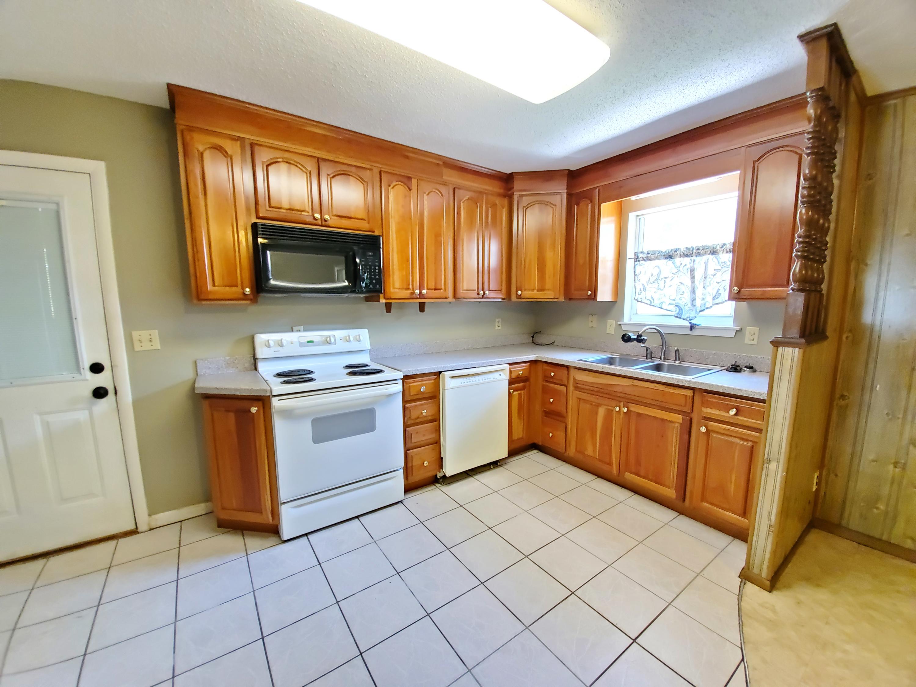 EAST WRIGHT - Residential