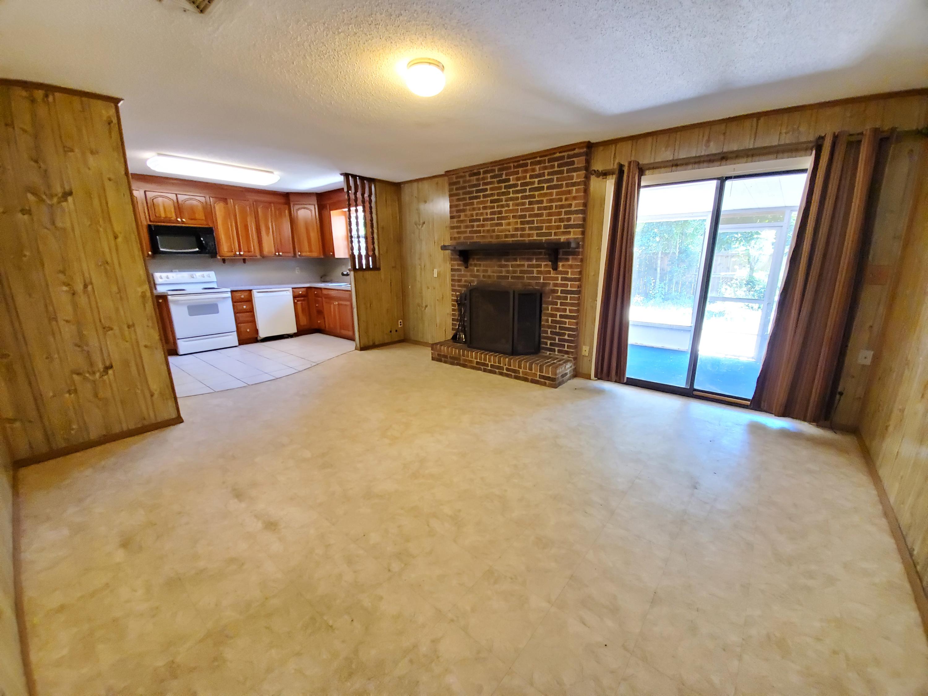 EAST WRIGHT - Residential