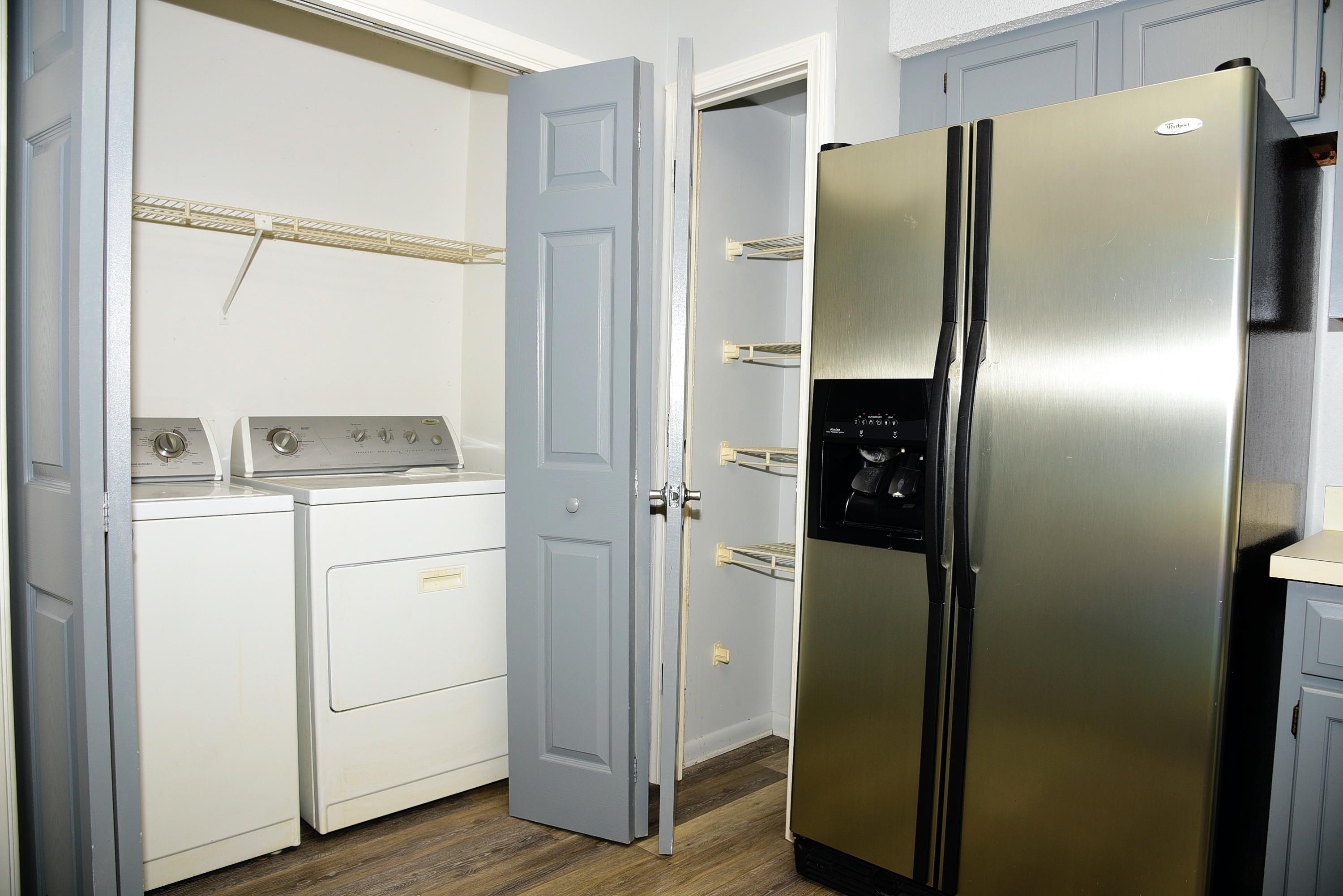 GARDEN OAKS CONDO - Residential Lease