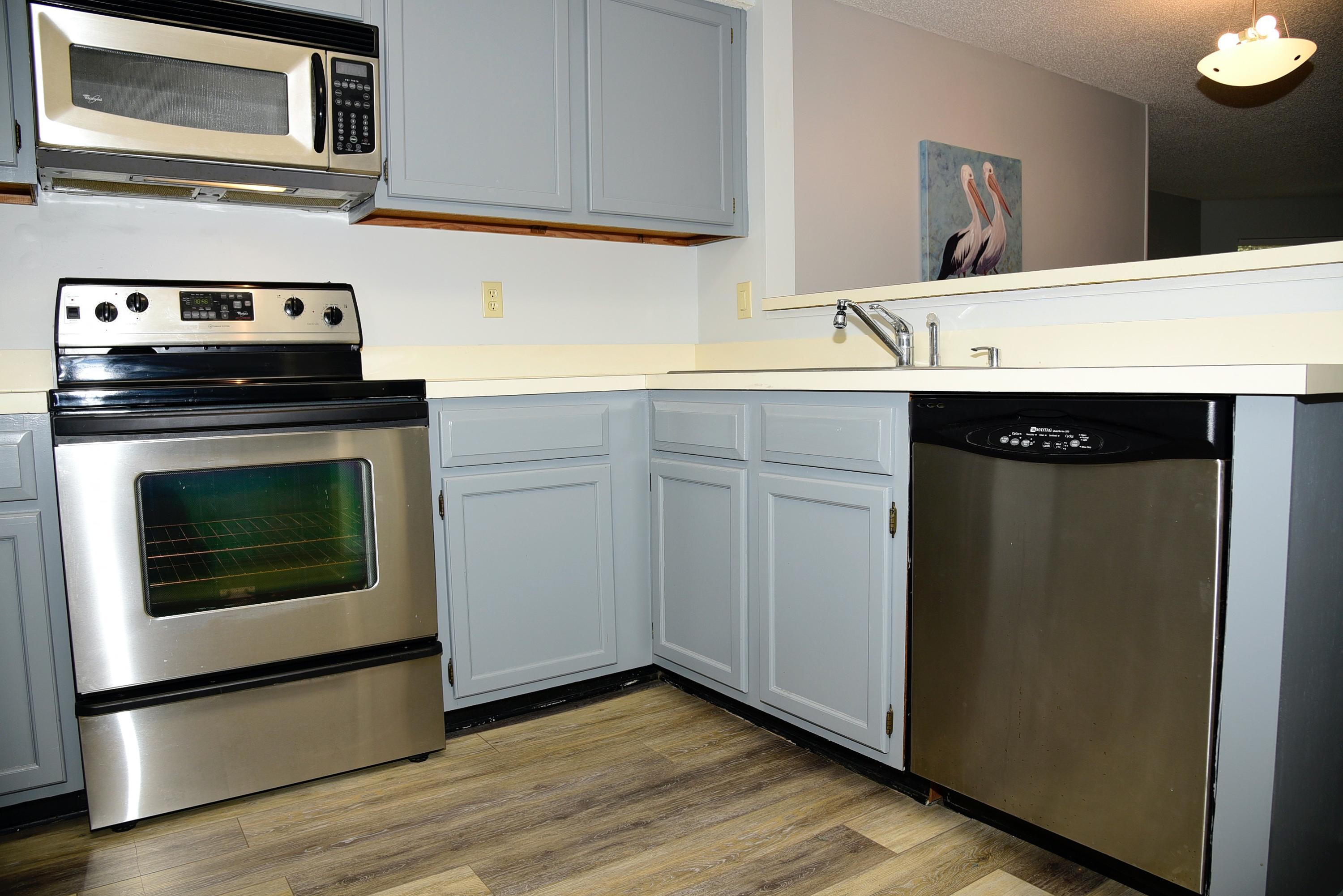 GARDEN OAKS CONDO - Residential Lease