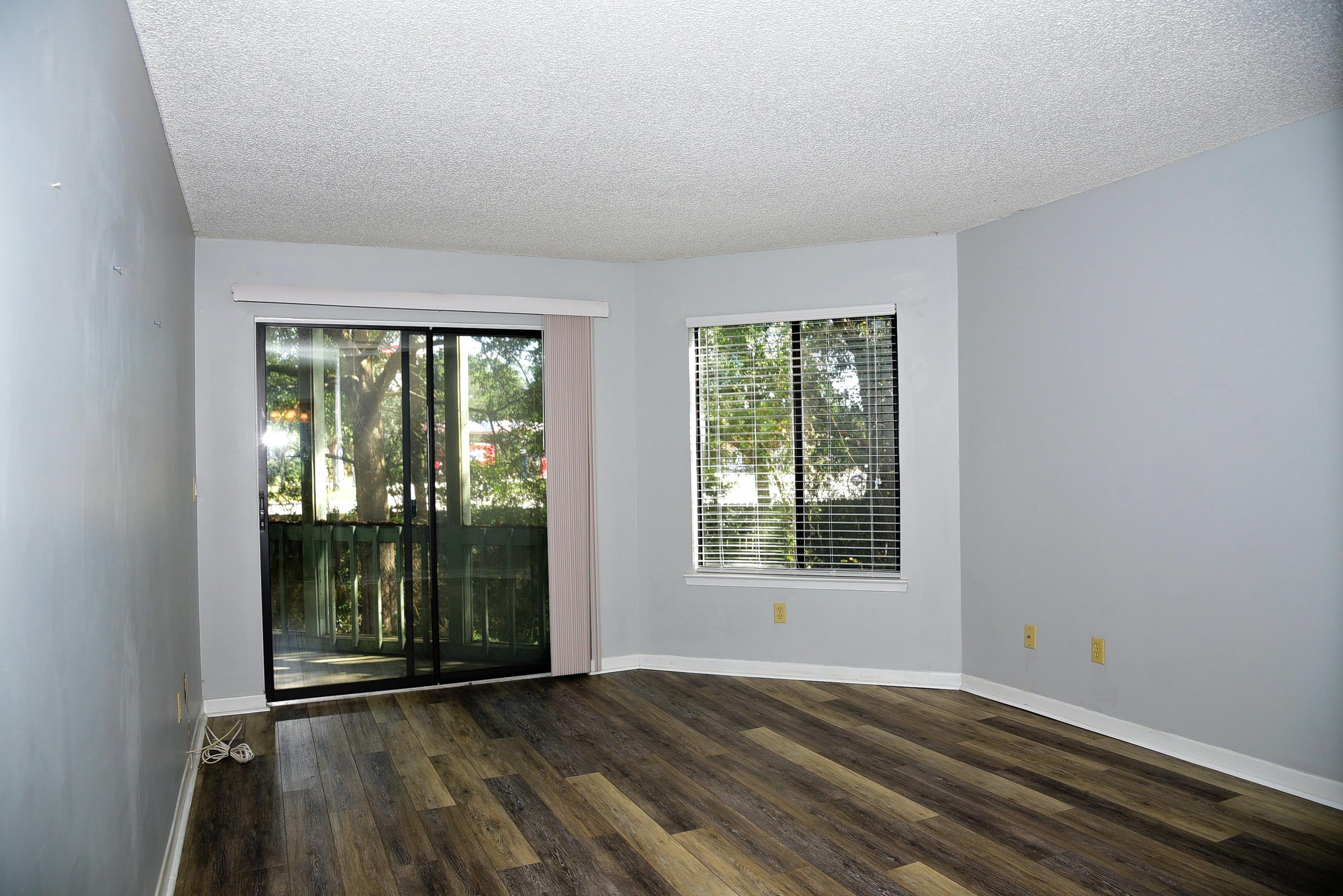 GARDEN OAKS CONDO - Residential Lease