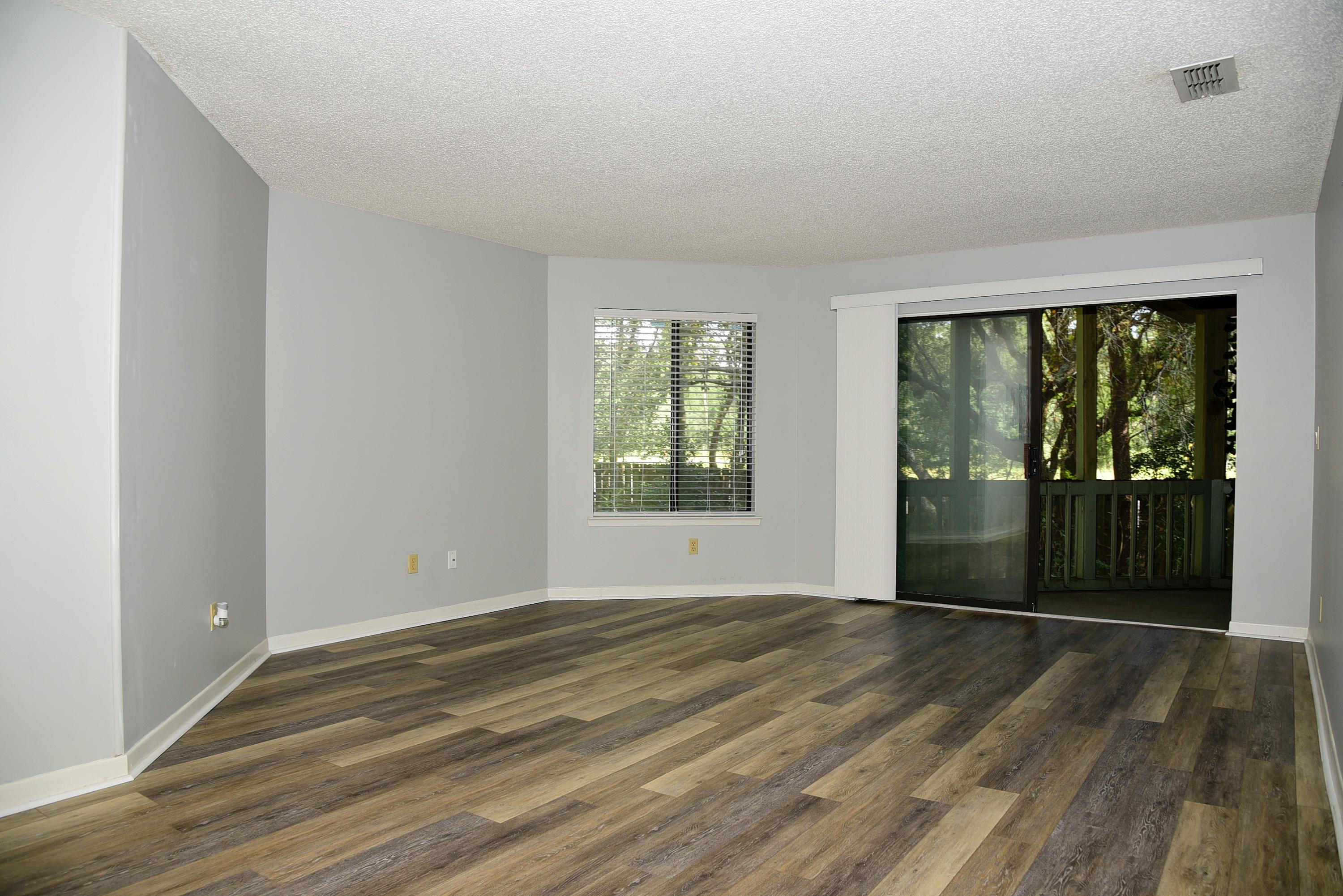 GARDEN OAKS CONDO - Residential Lease