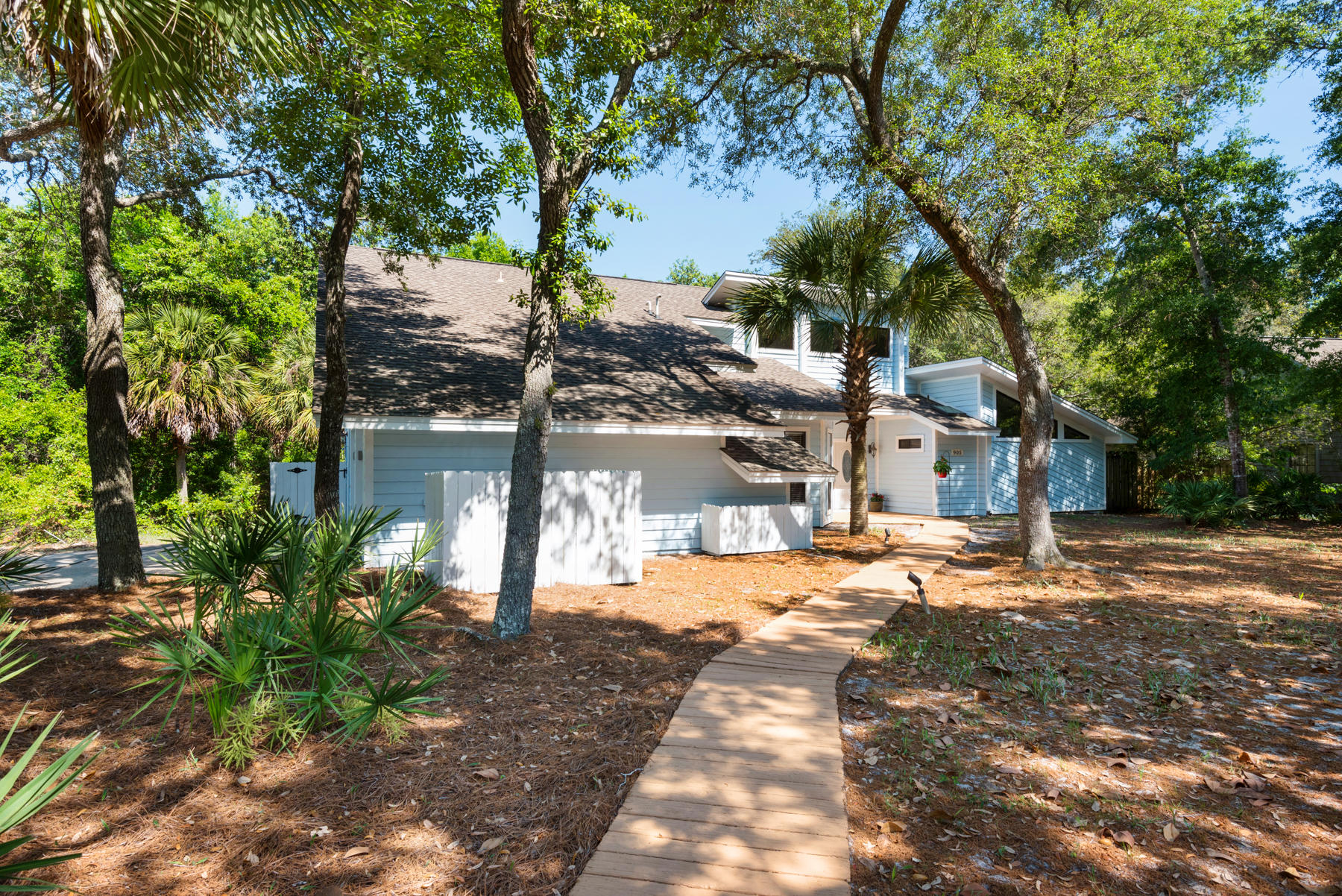 LIDO VILLAGE - Residential