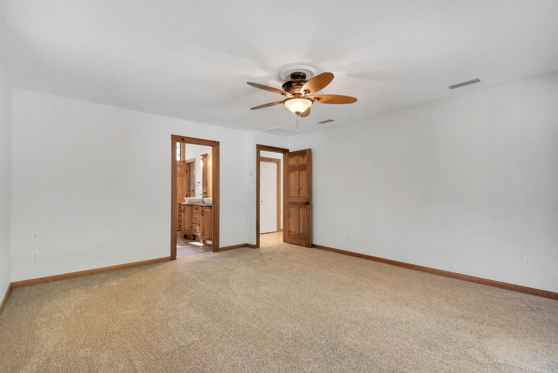 LIDO VILLAGE - Residential