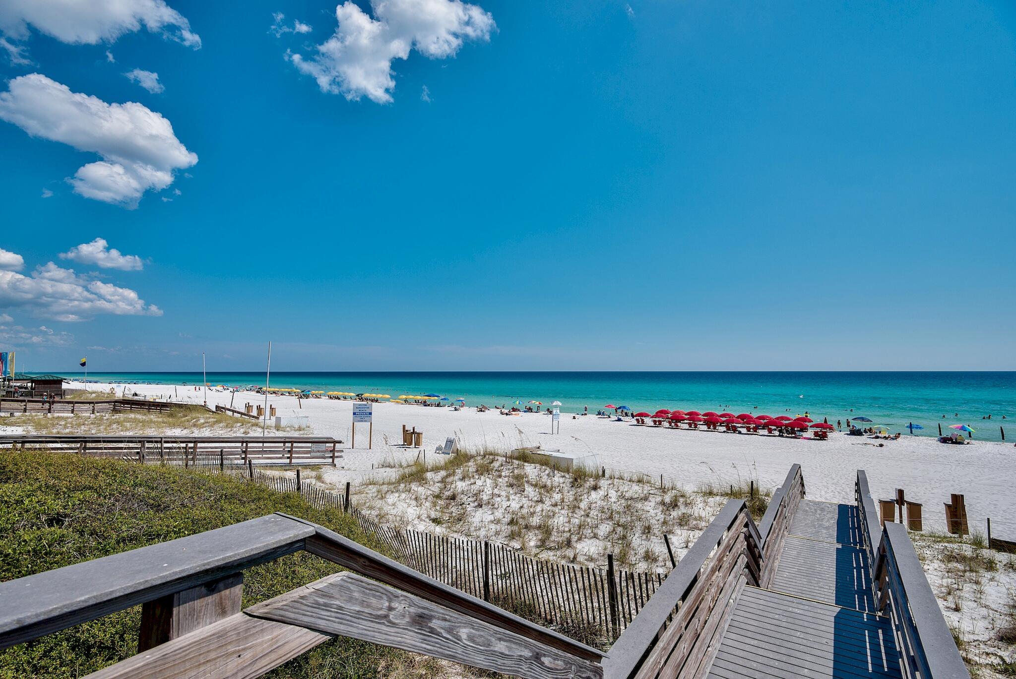 BUNGALOS AT SANDESTIN - Residential