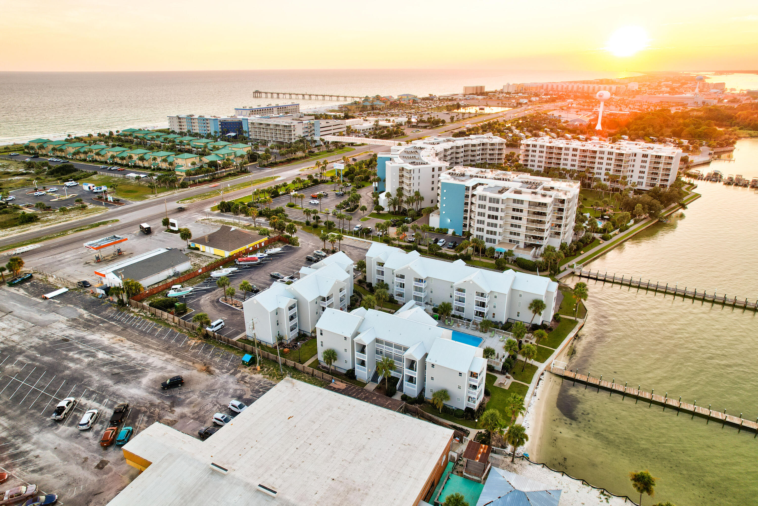 HERMITAGE CONDOMINIUM - Residential