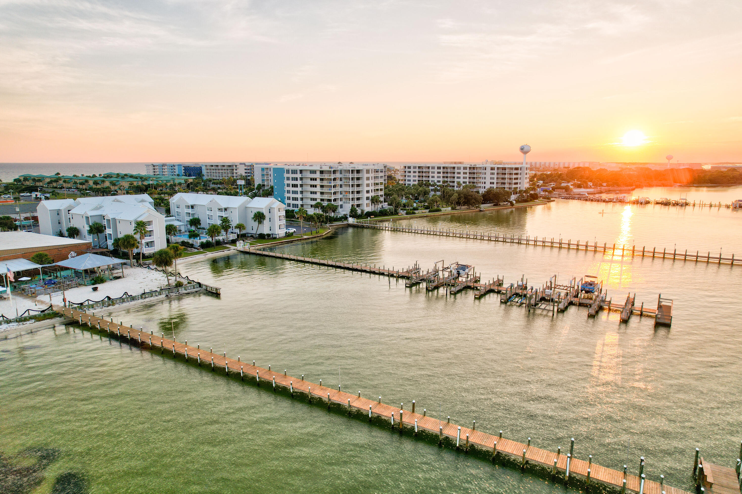 HERMITAGE CONDOMINIUM - Residential