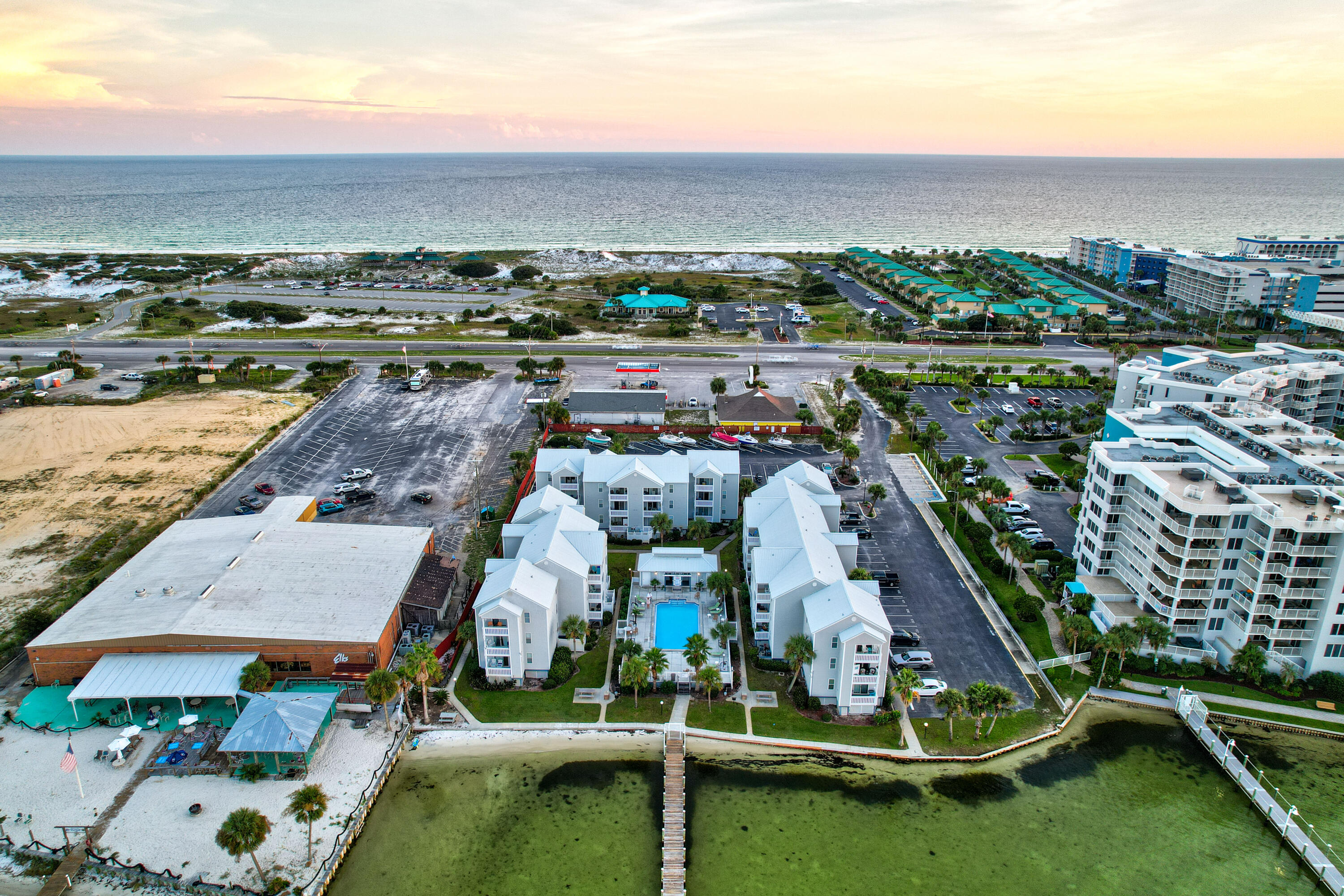 HERMITAGE CONDOMINIUM - Residential