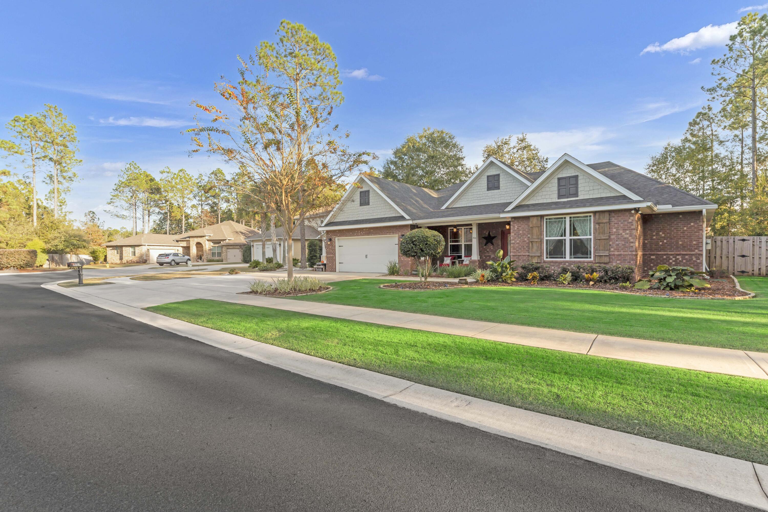 HAMMOCK BAY - Residential
