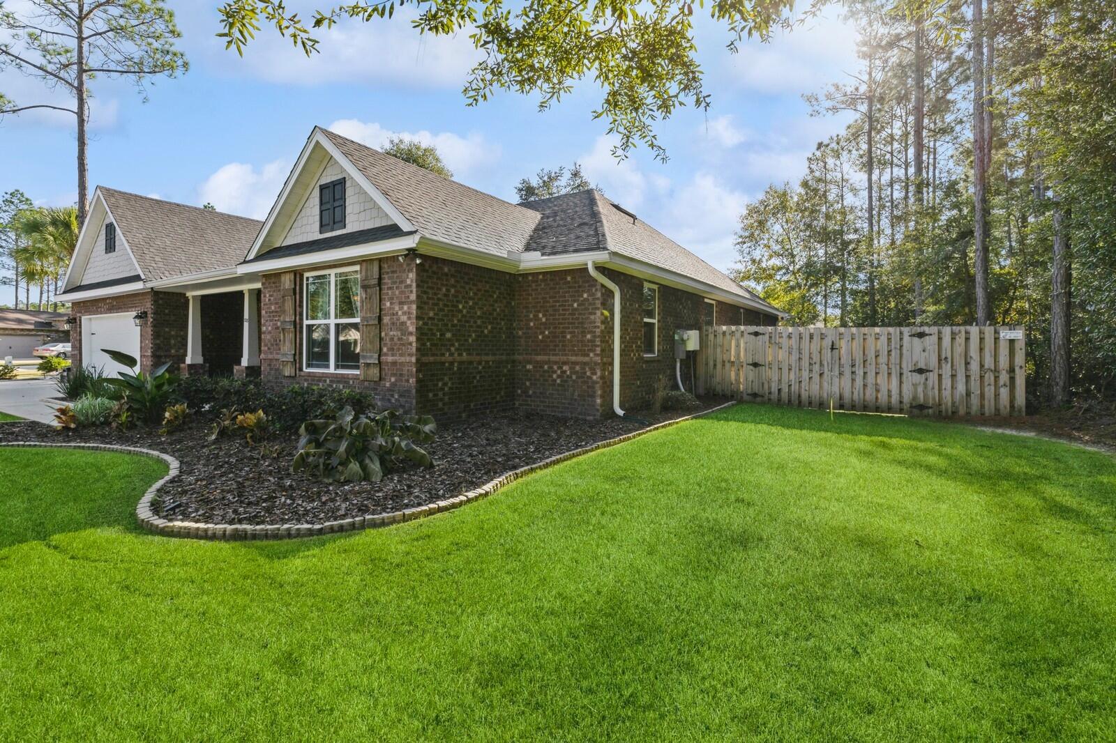 HAMMOCK BAY - Residential