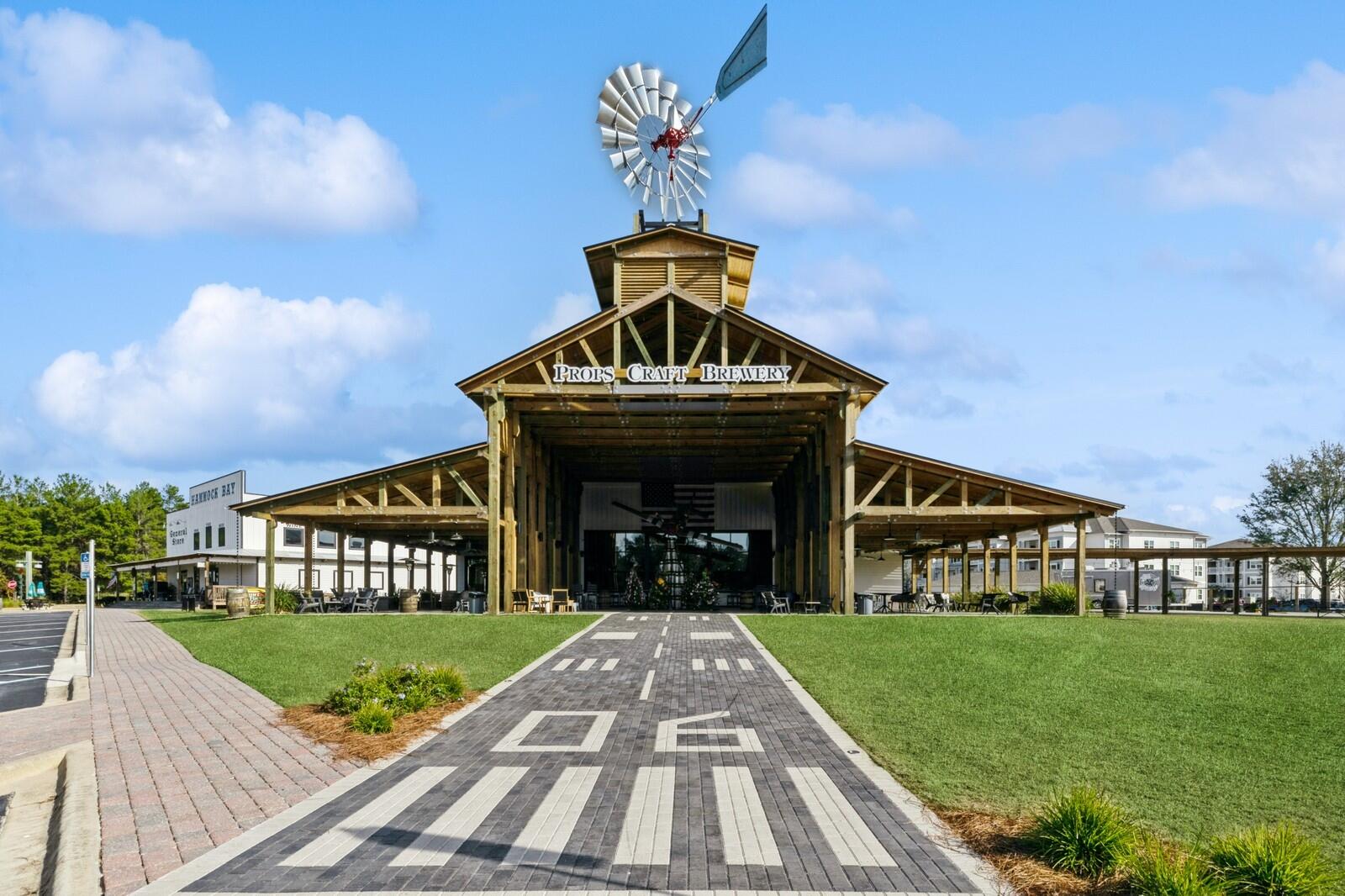 HAMMOCK BAY - Residential