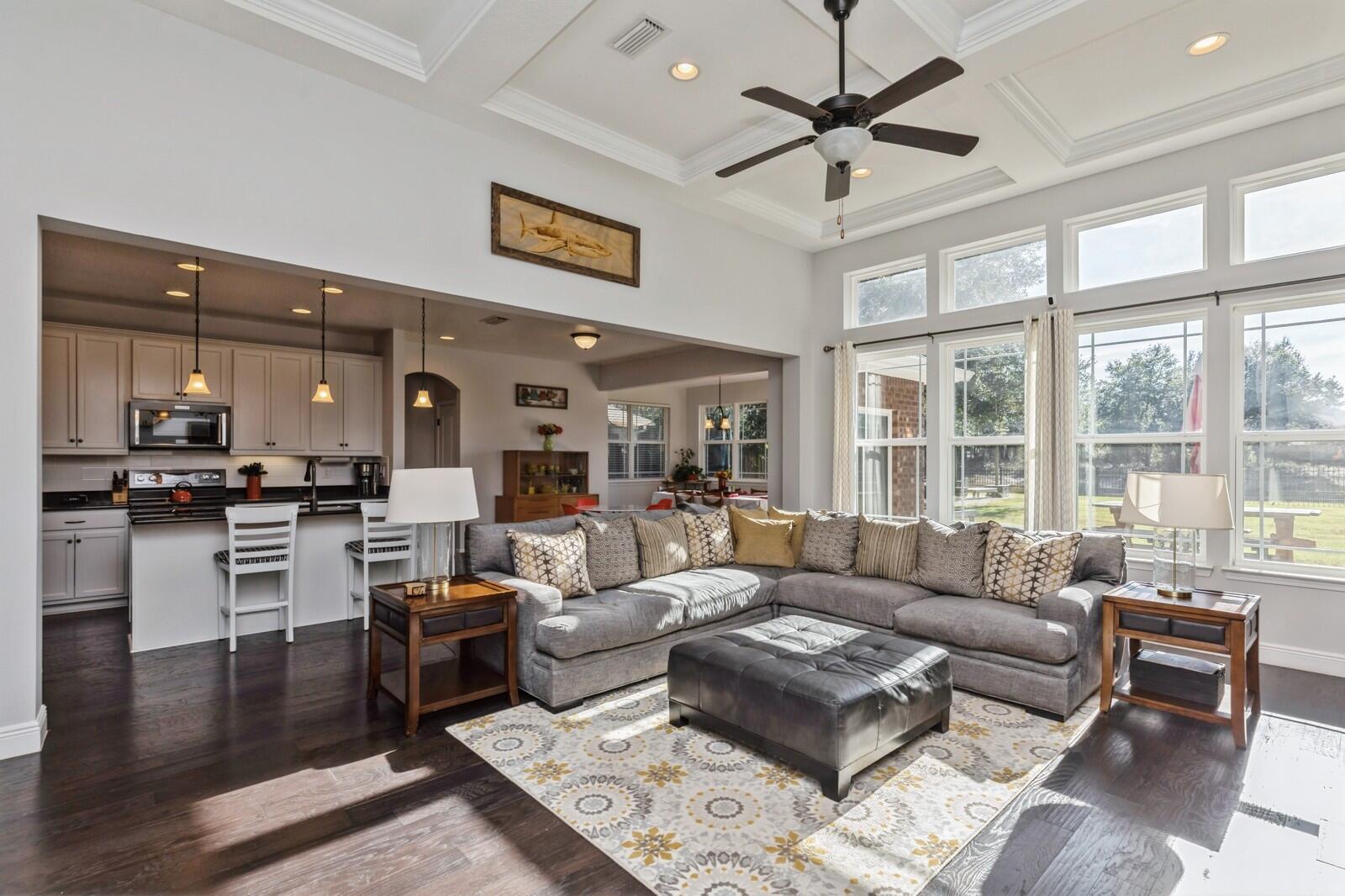 HAMMOCK BAY - Residential