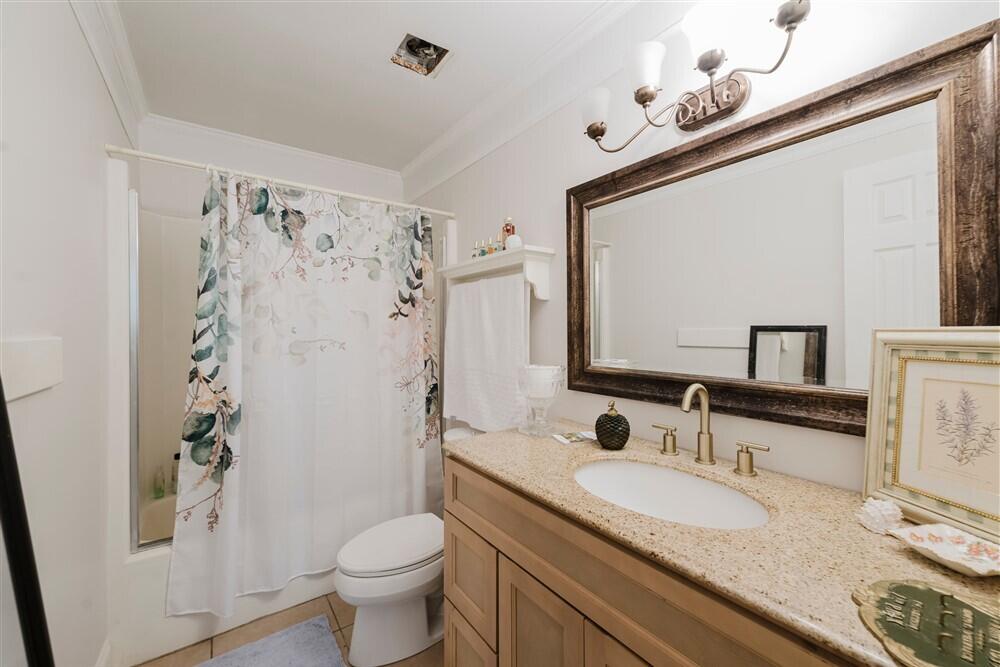 THE NICEVILLE PINES LOT 20 BLK 1 - Residential