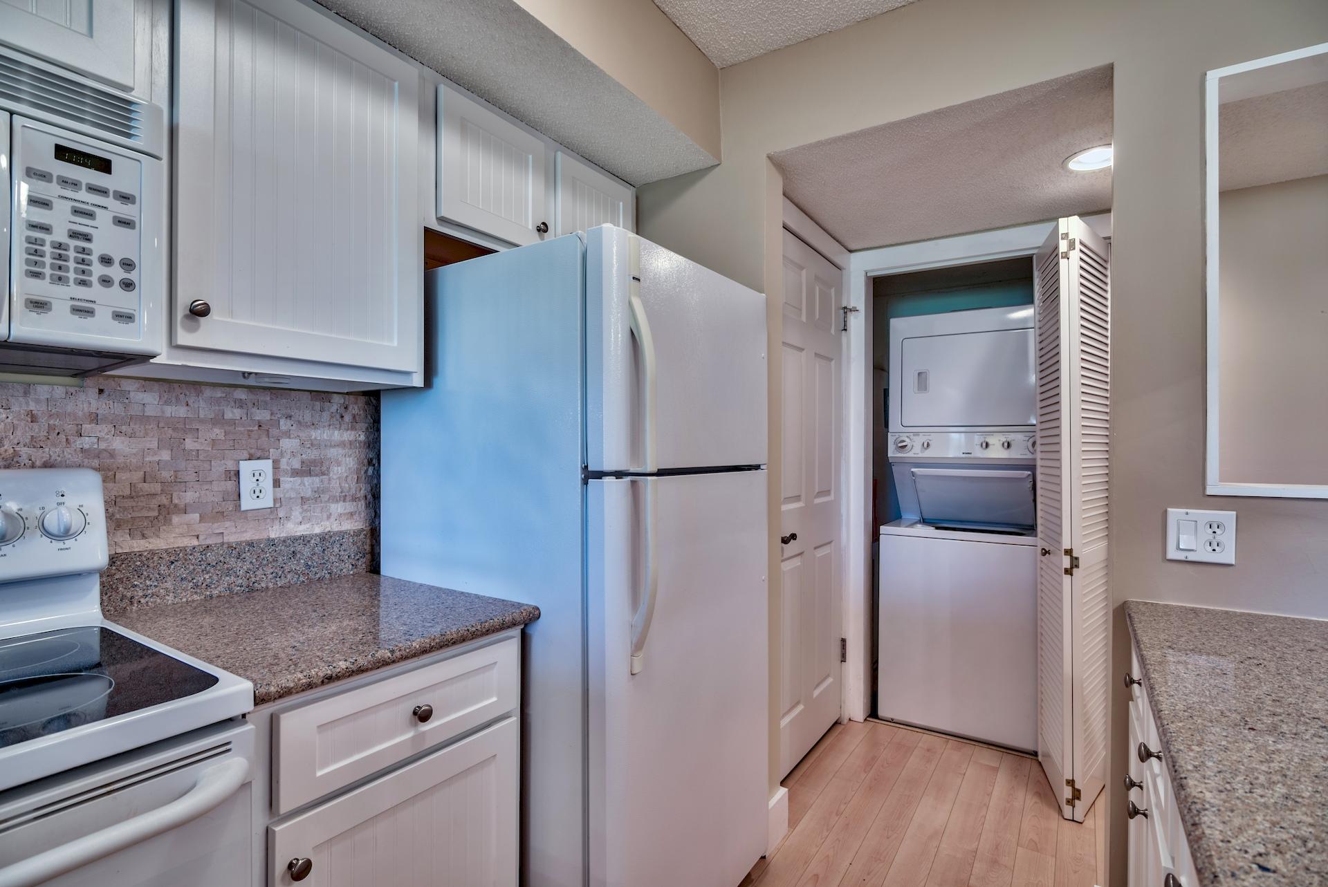HARBOUR POINT CONDO - Residential