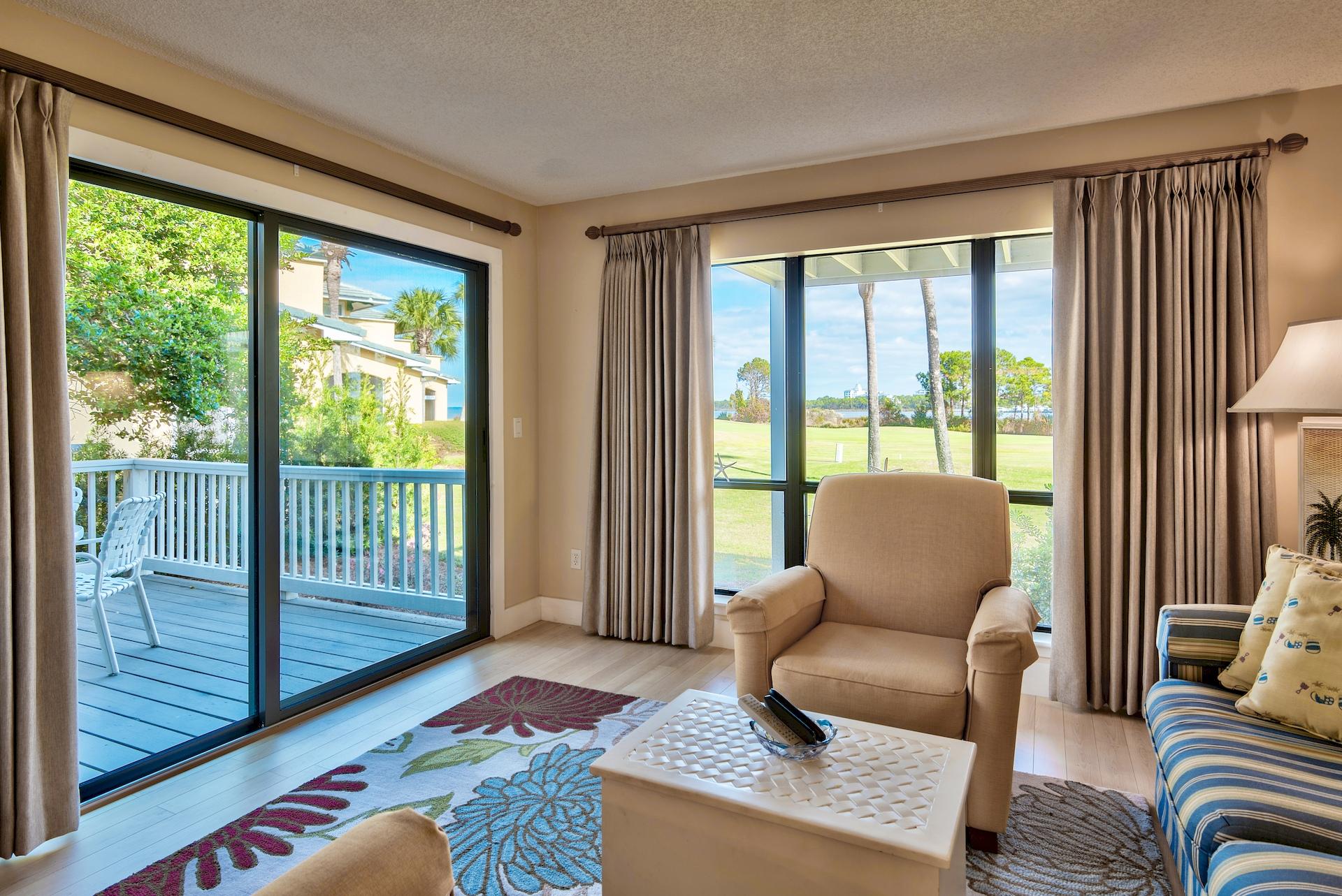 HARBOUR POINT CONDO - Residential