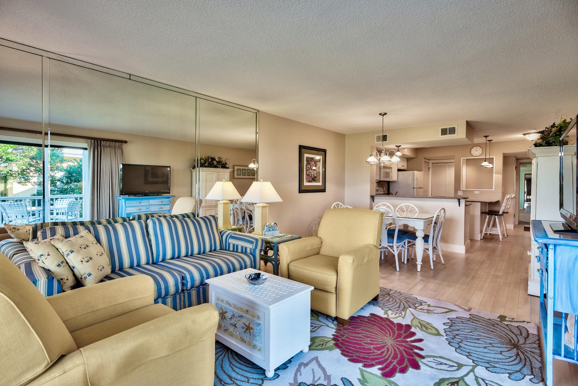 HARBOUR POINT CONDO - Residential