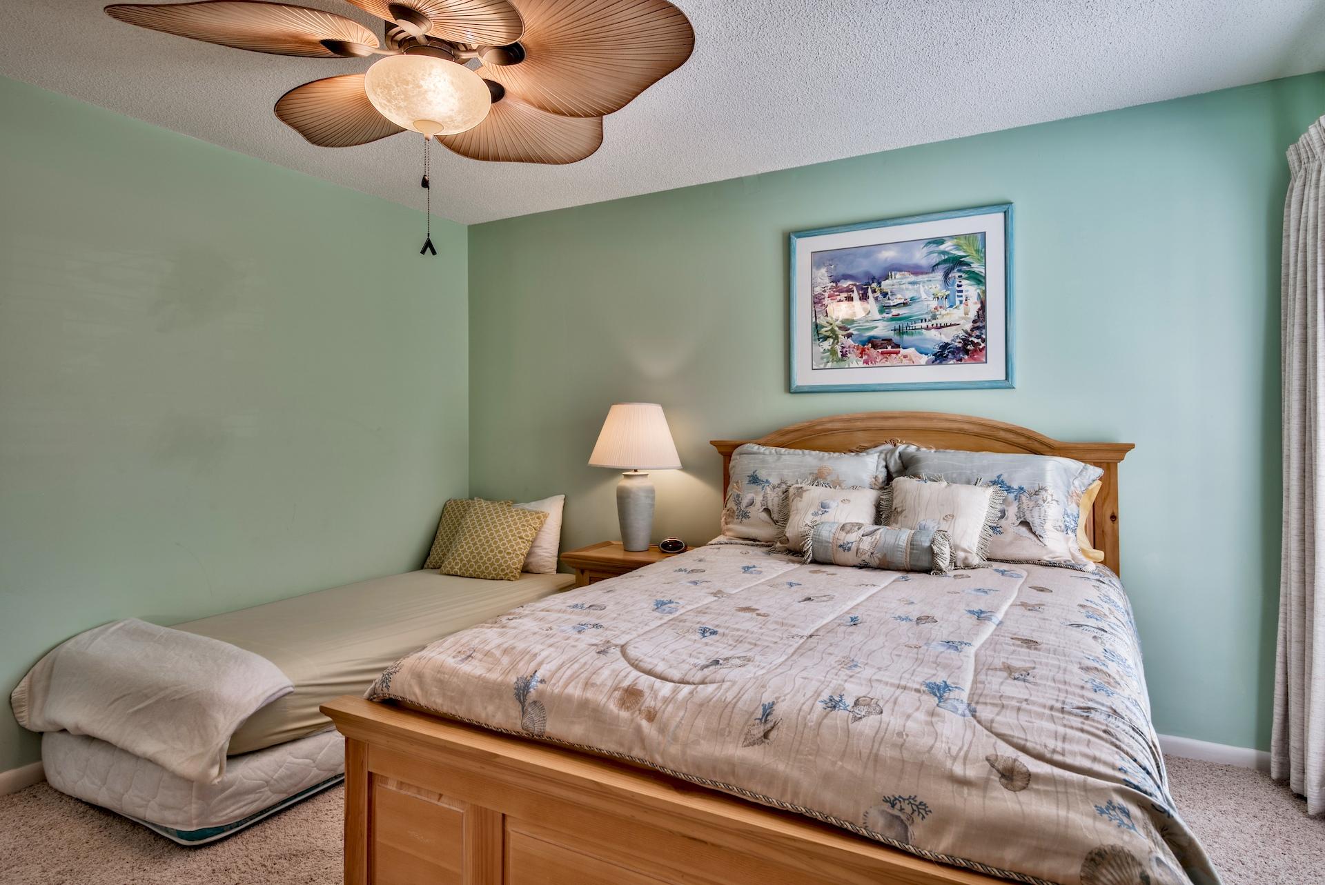 HARBOUR POINT CONDO - Residential